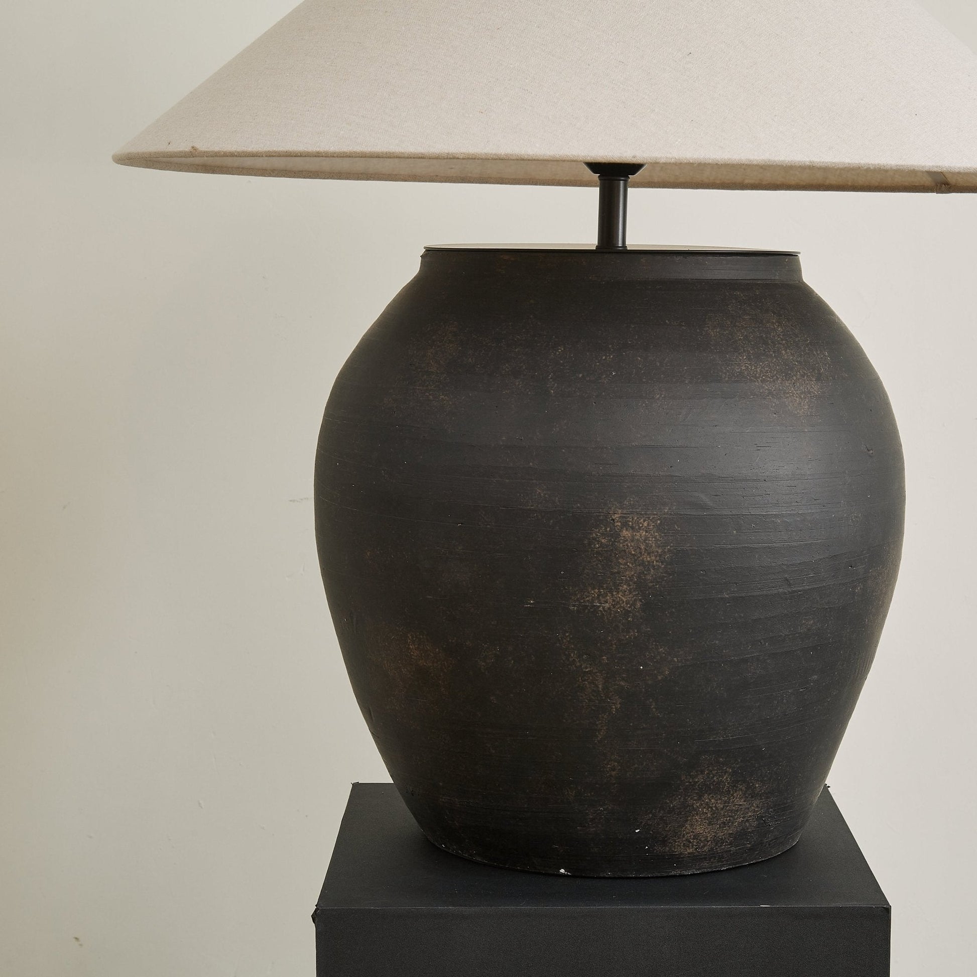 Noira Terracotta Table Lamp - Blowlighting