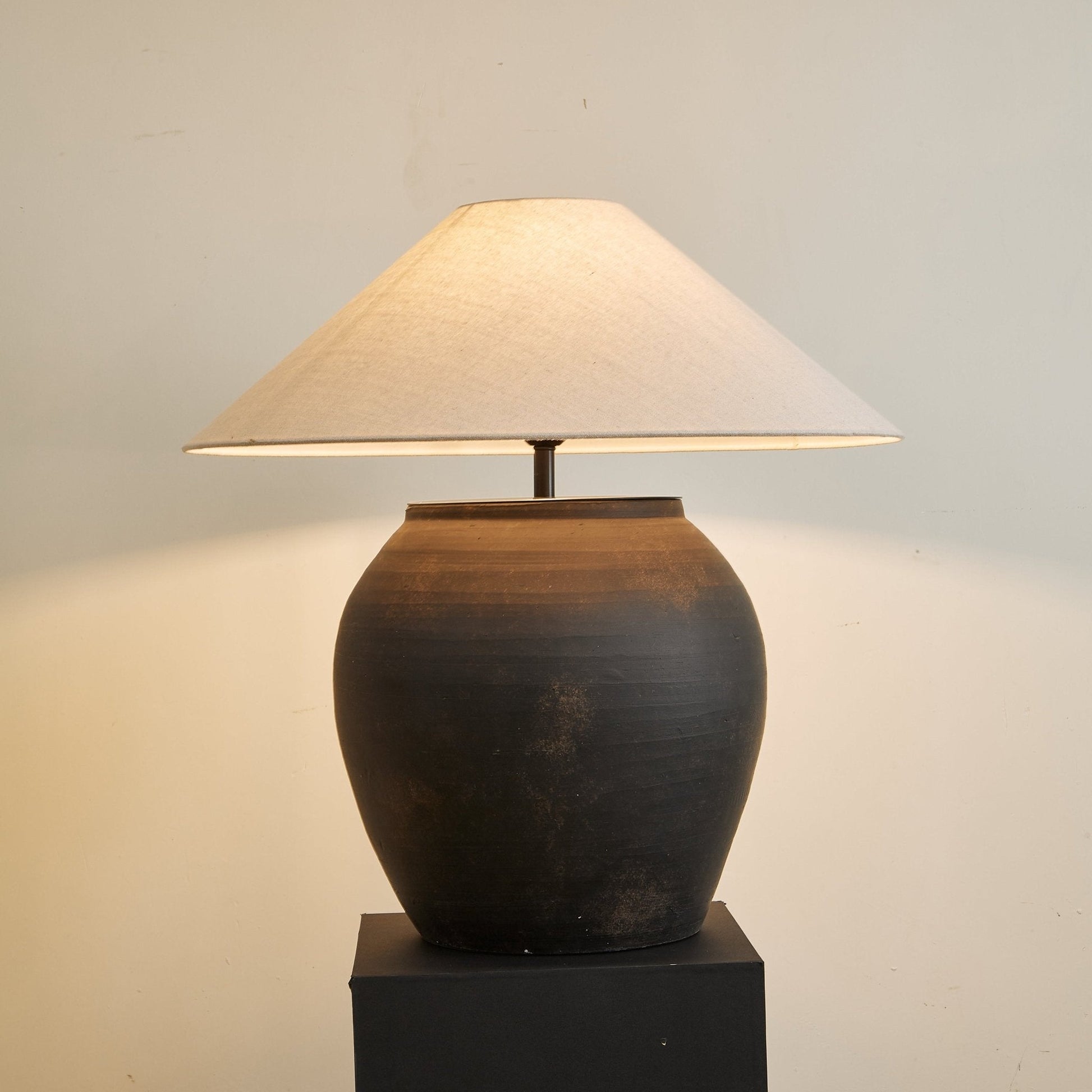 Noira Terracotta Table Lamp - Blowlighting