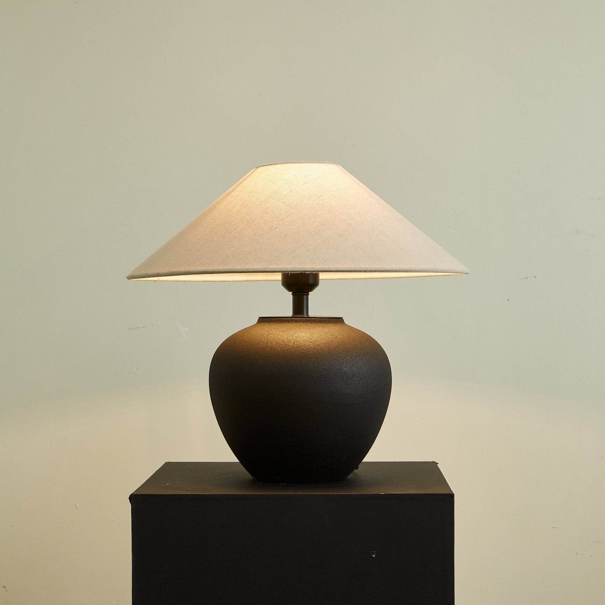 Noirveil Table Lamp - Blowlighting
