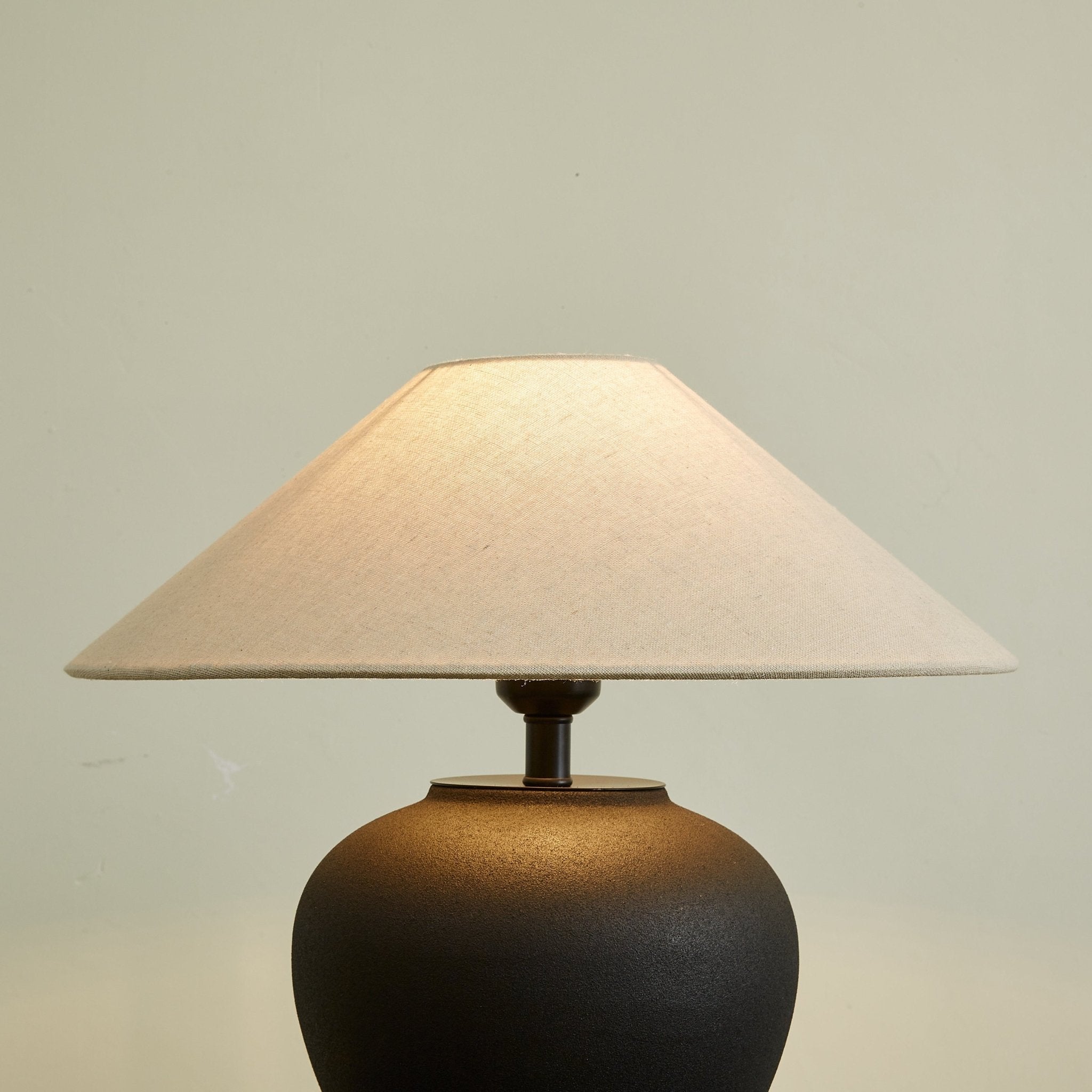 Noirveil Table Lamp - Blowlighting