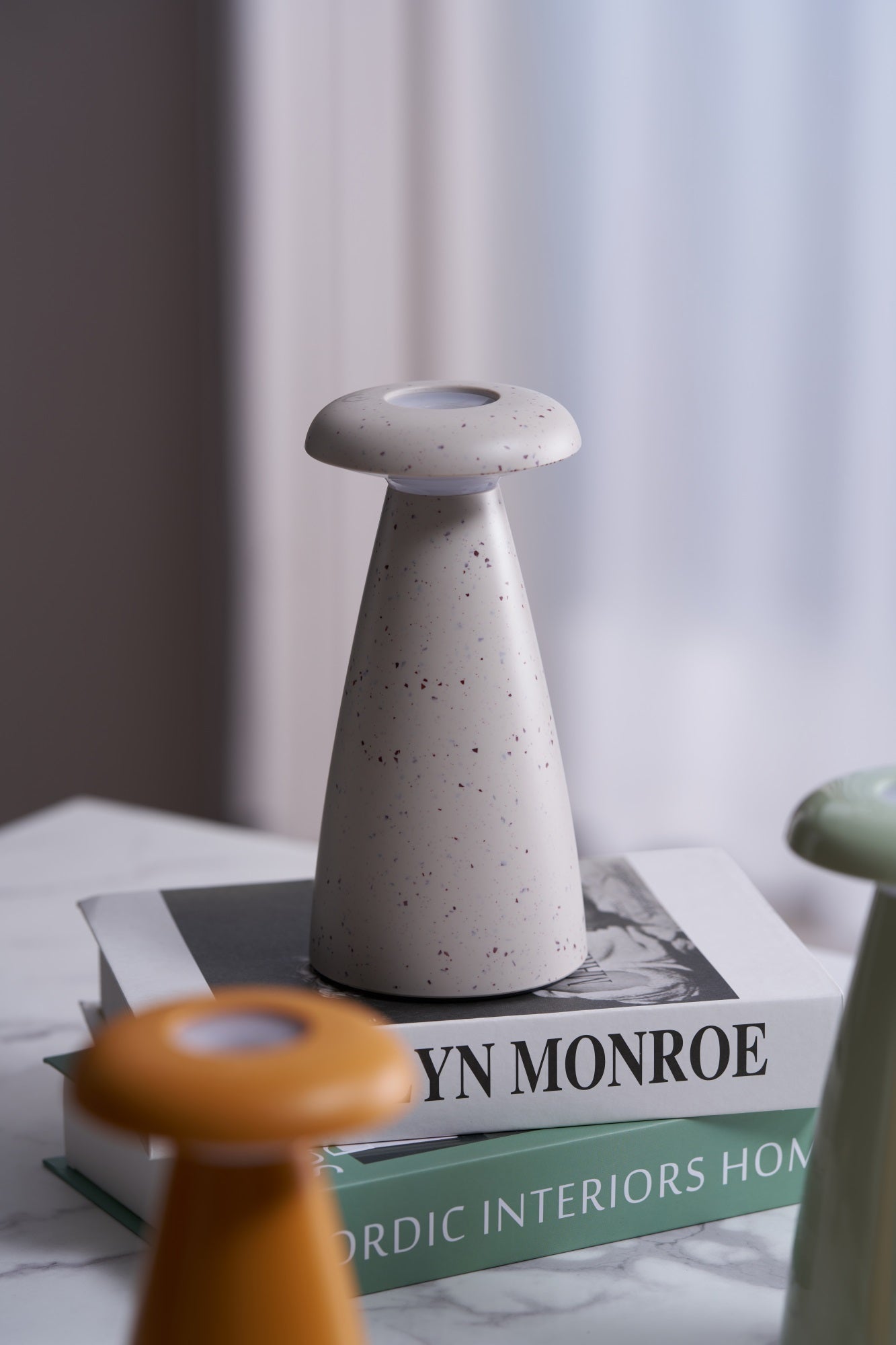 Noko Mushroom Rechargeable Table Lamp - Blowlighting