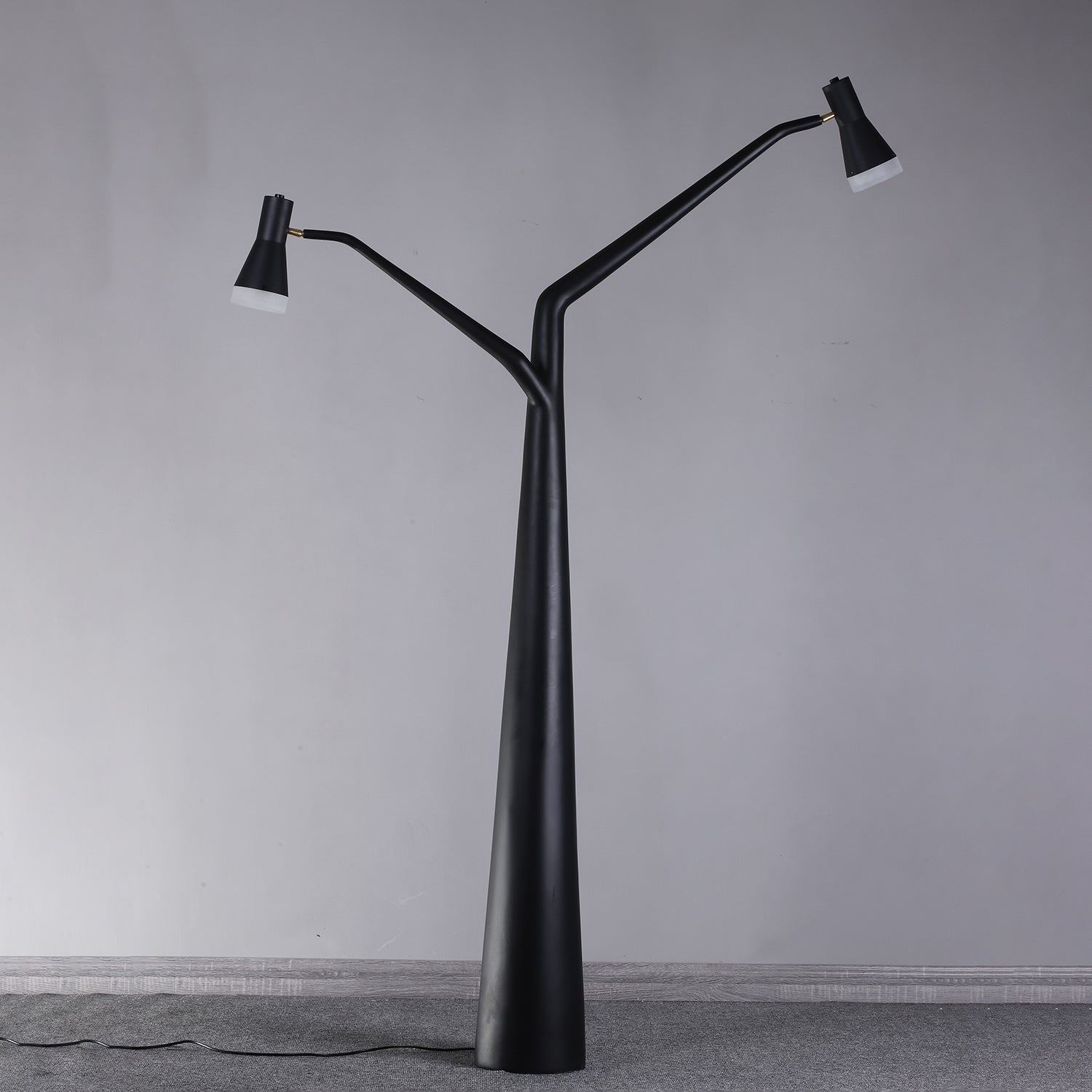 Lylirarae Branch-like Black Metal Floor Lamp - Blowlighting