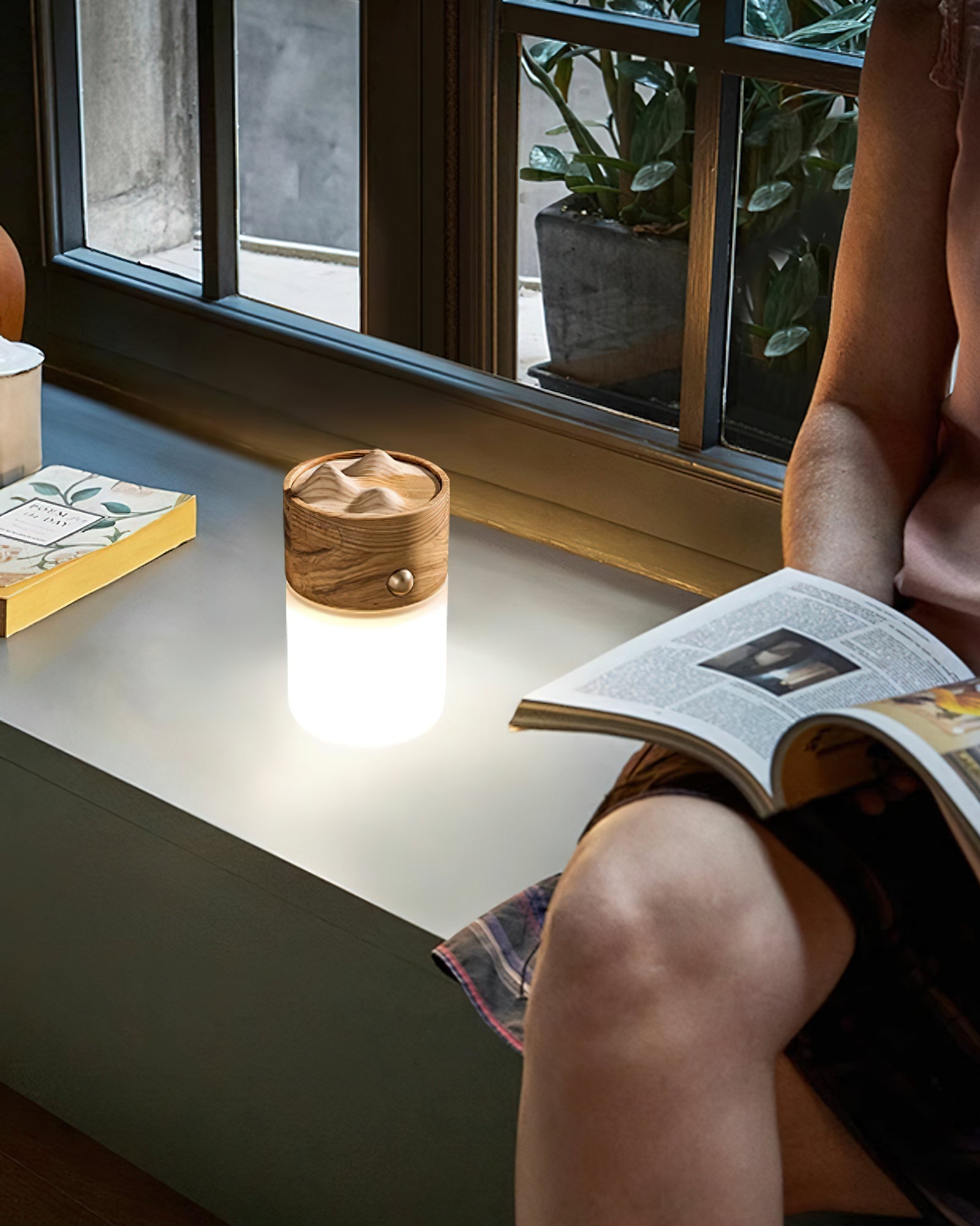Nomad Lantern Table Lamp - Blowlighting
