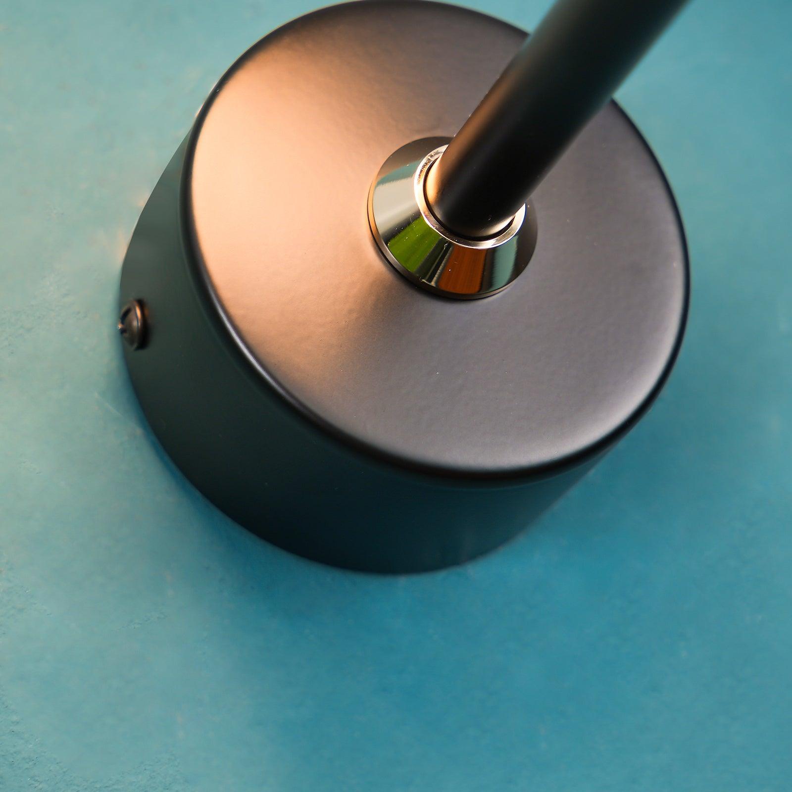 Nomi Plug-in Wall lamp - Blowlighting