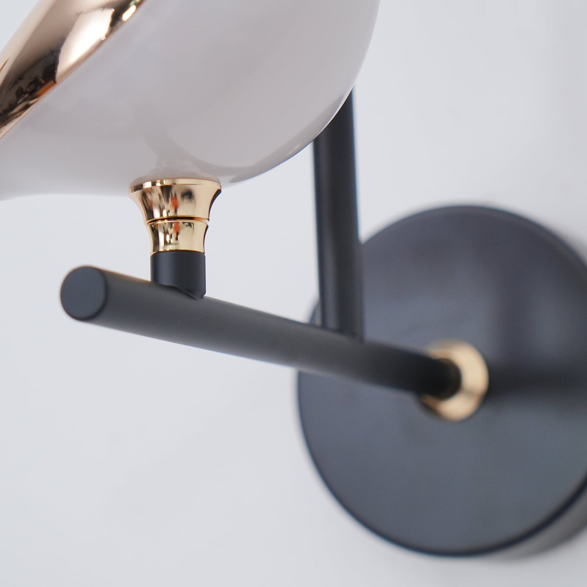 Nomi Wall lamp - Blowlighting