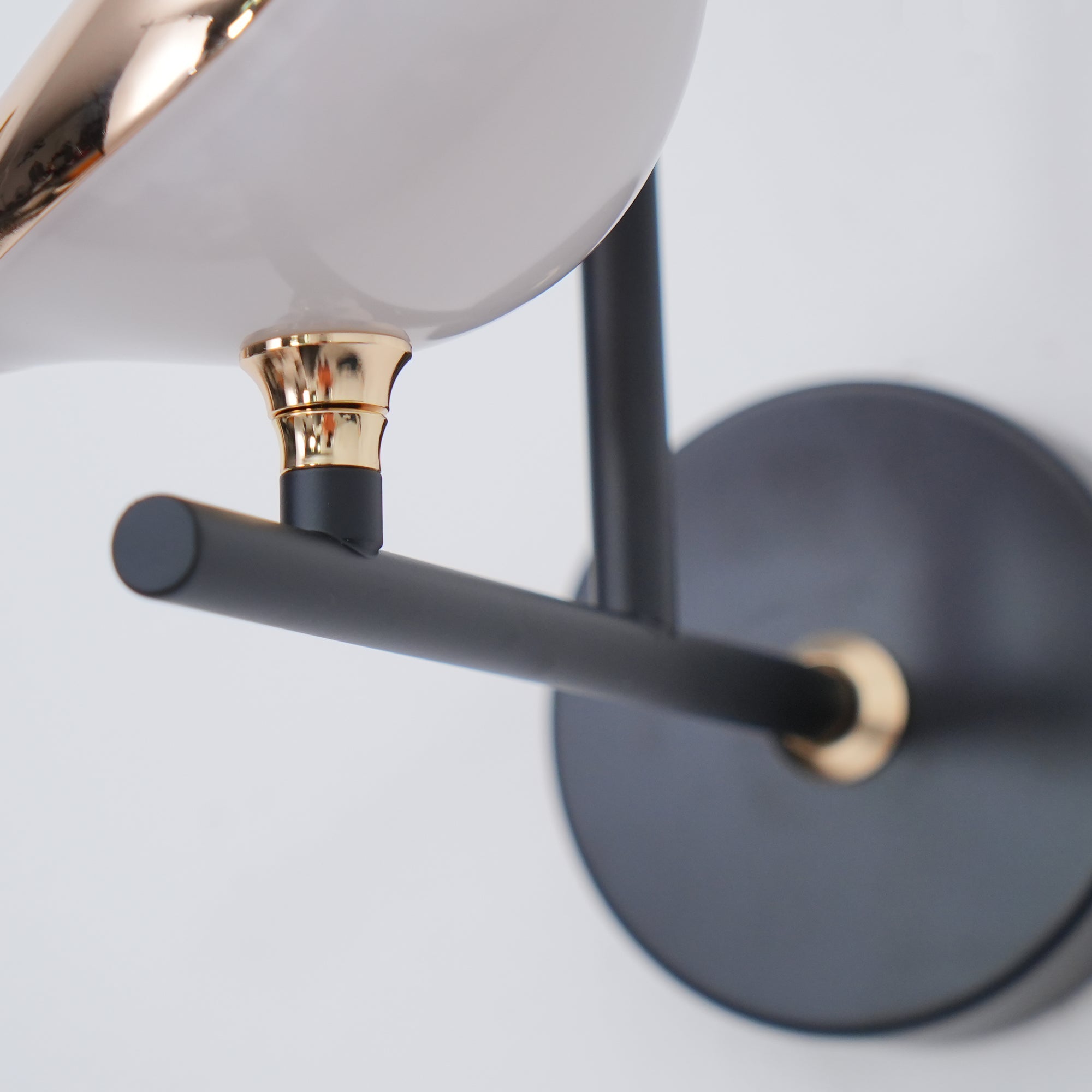 Nomi Wall lamp - Blowlighting
