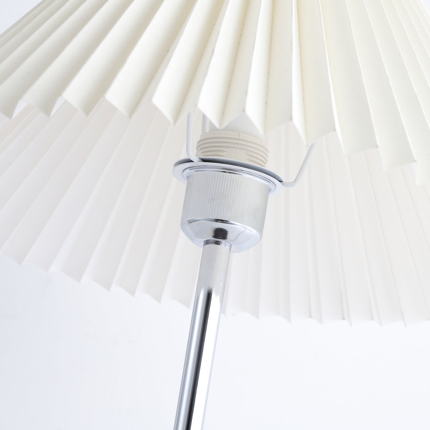 Grace Modern Wood Table Lamp - Blowlighting