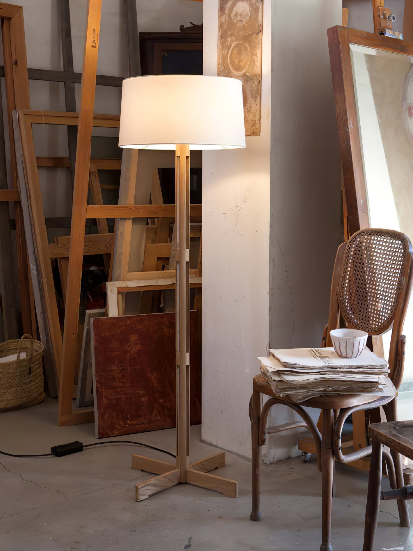 Nordic Frame Floor Lamp - Blowlighting