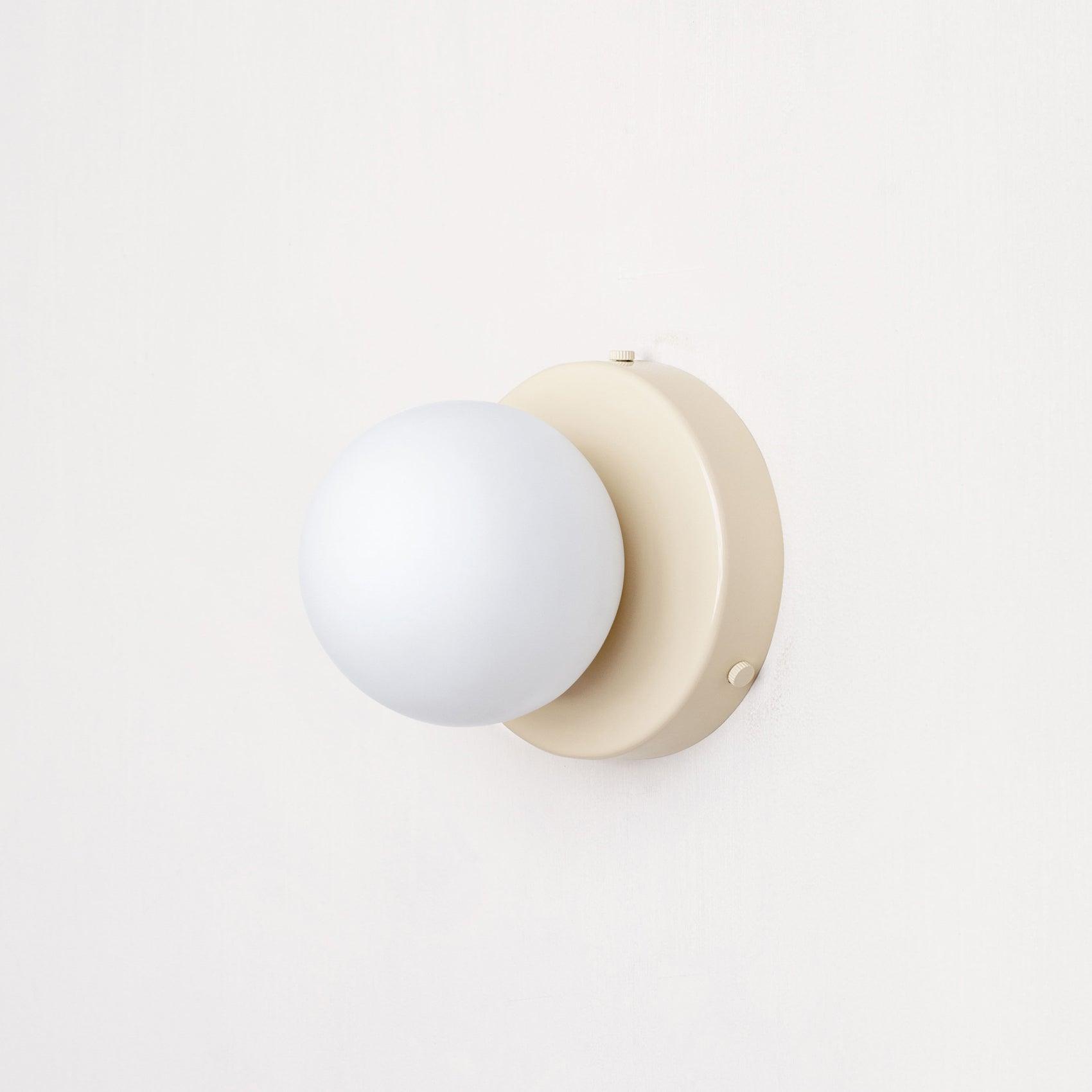 Nuvol Wall Lamp - Blowlighting