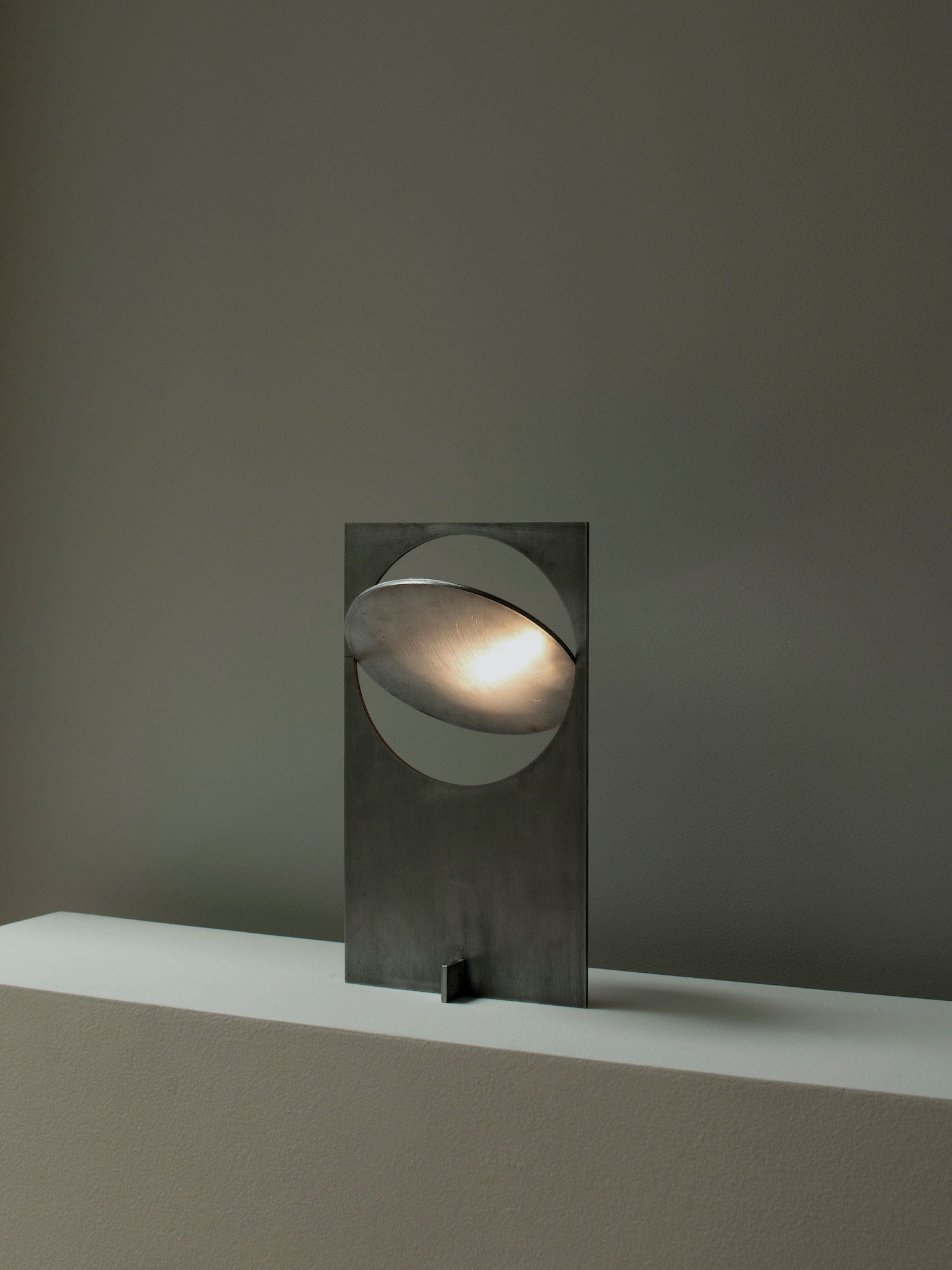 OBJ-01 Table Lamp - Blowlighting