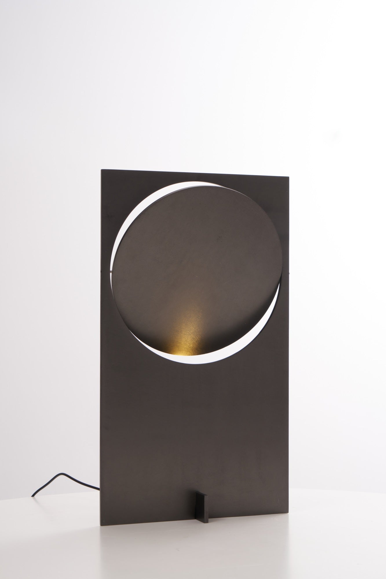 OBJ-01 Table Lamp - Blowlighting