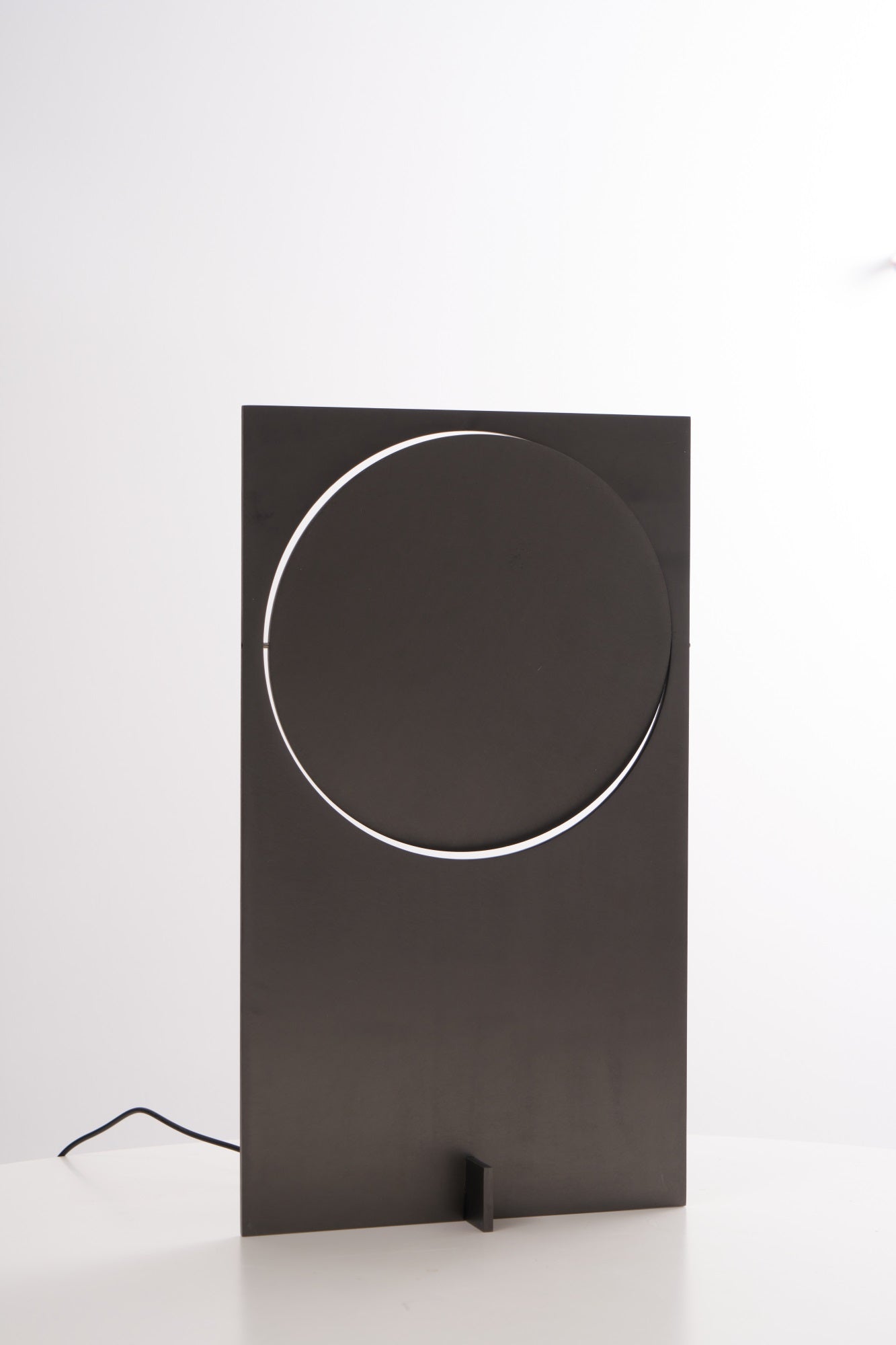 OBJ-01 Table Lamp - Blowlighting