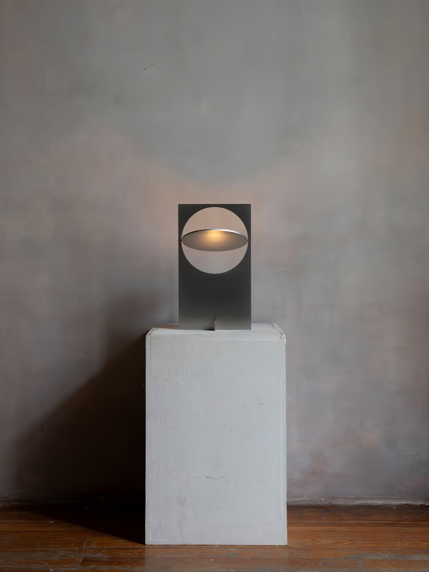 OBJ-01 Table Lamp - Blowlighting