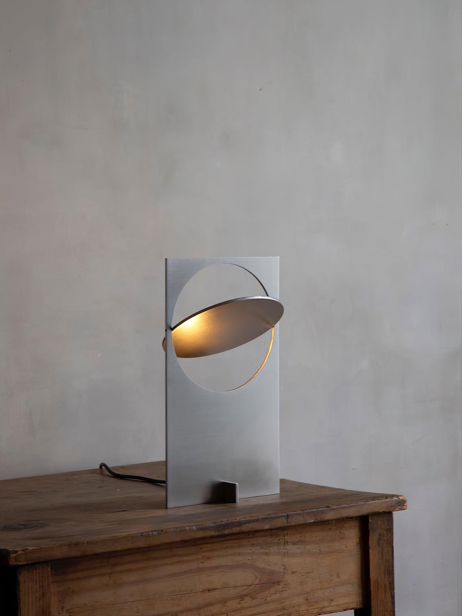 OBJ-01 Table Lamp - Blowlighting