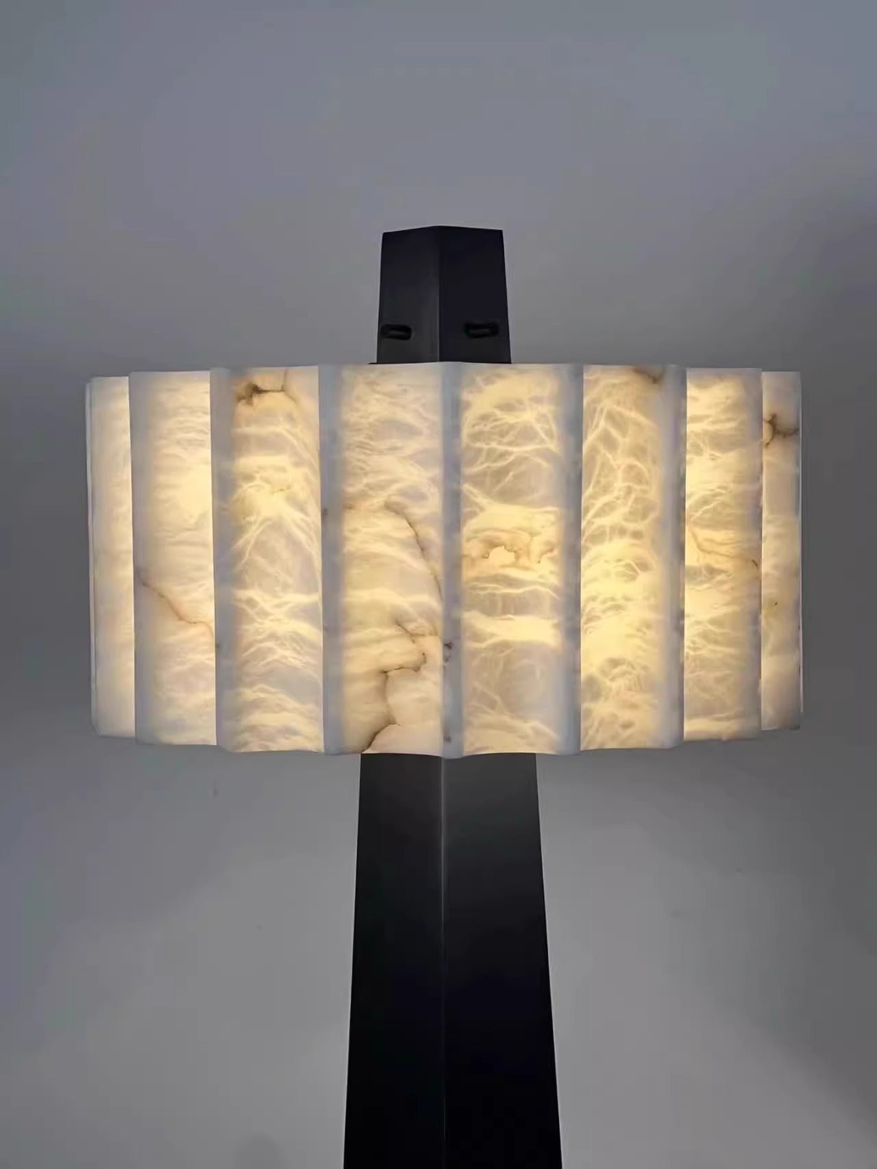 Obelisk Alabaster Floor Lamp - Vakkerlight
