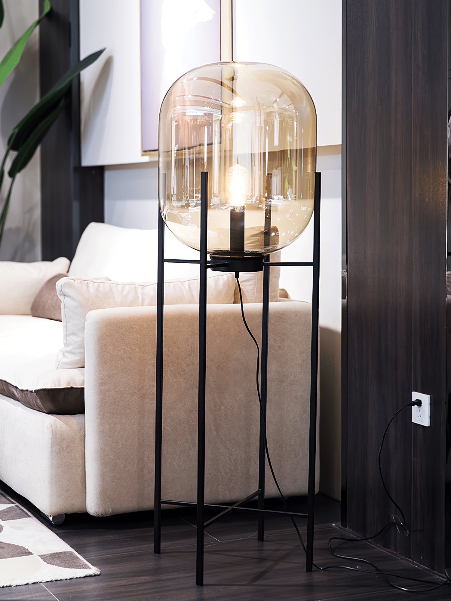Oda Floor lamp - Blowlighting