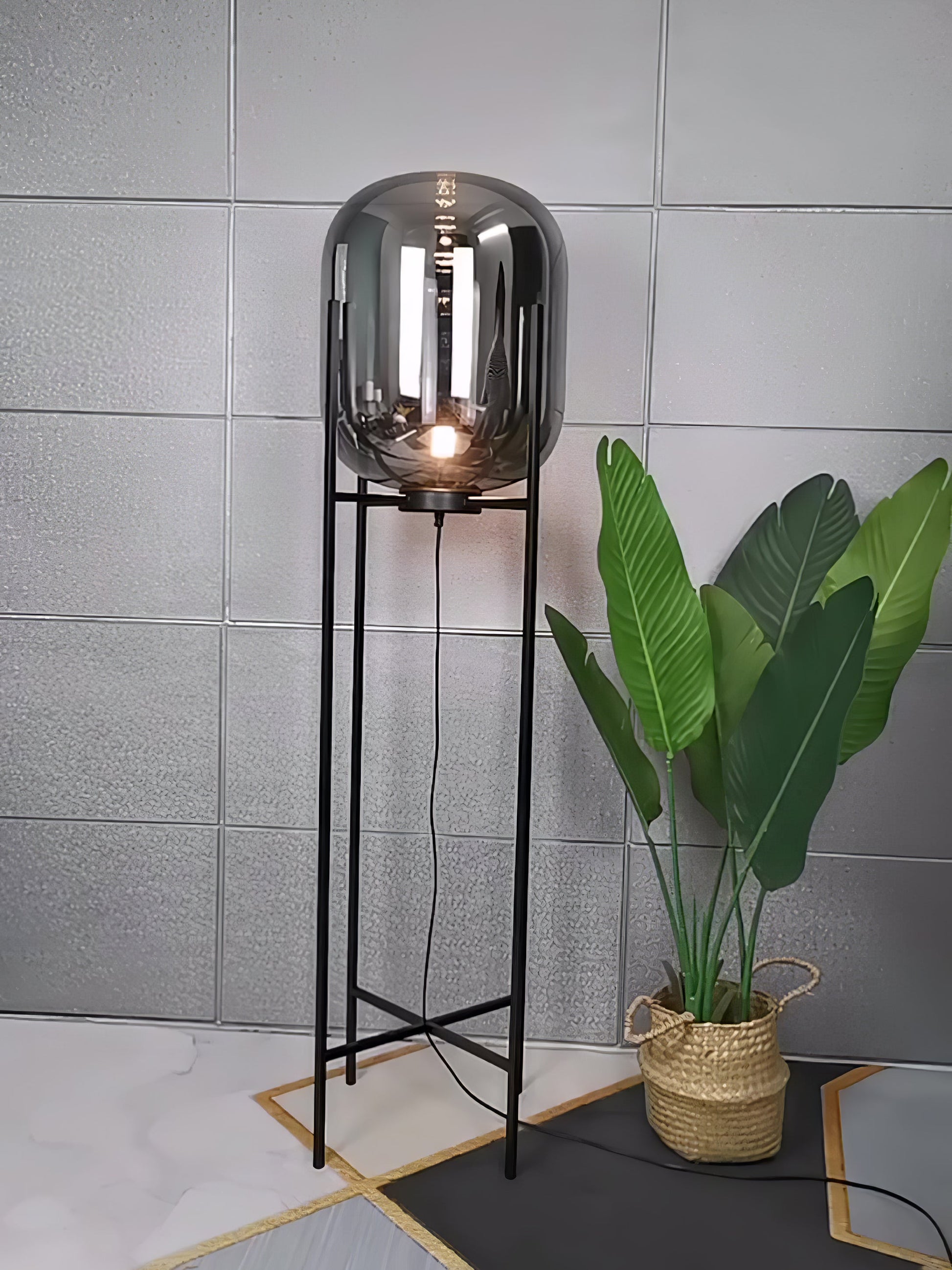 Oda Floor lamp - Blowlighting