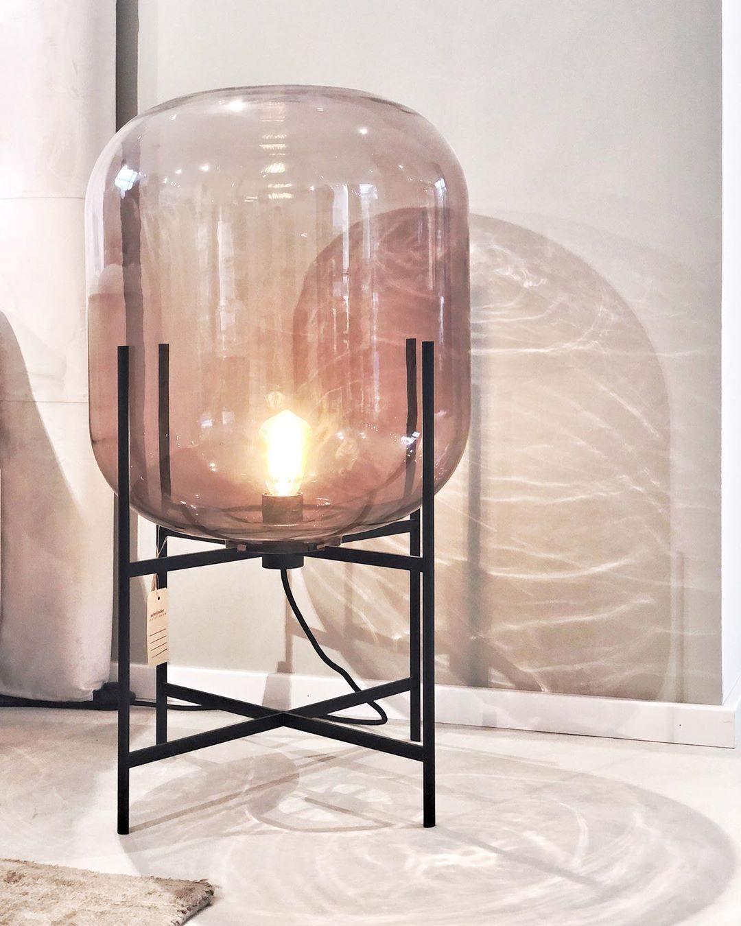 Oda Table Lamp - Blowlighting