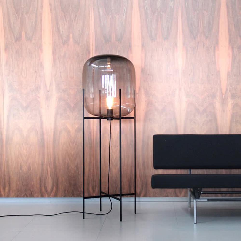 Oda Floor lamp - Blowlighting