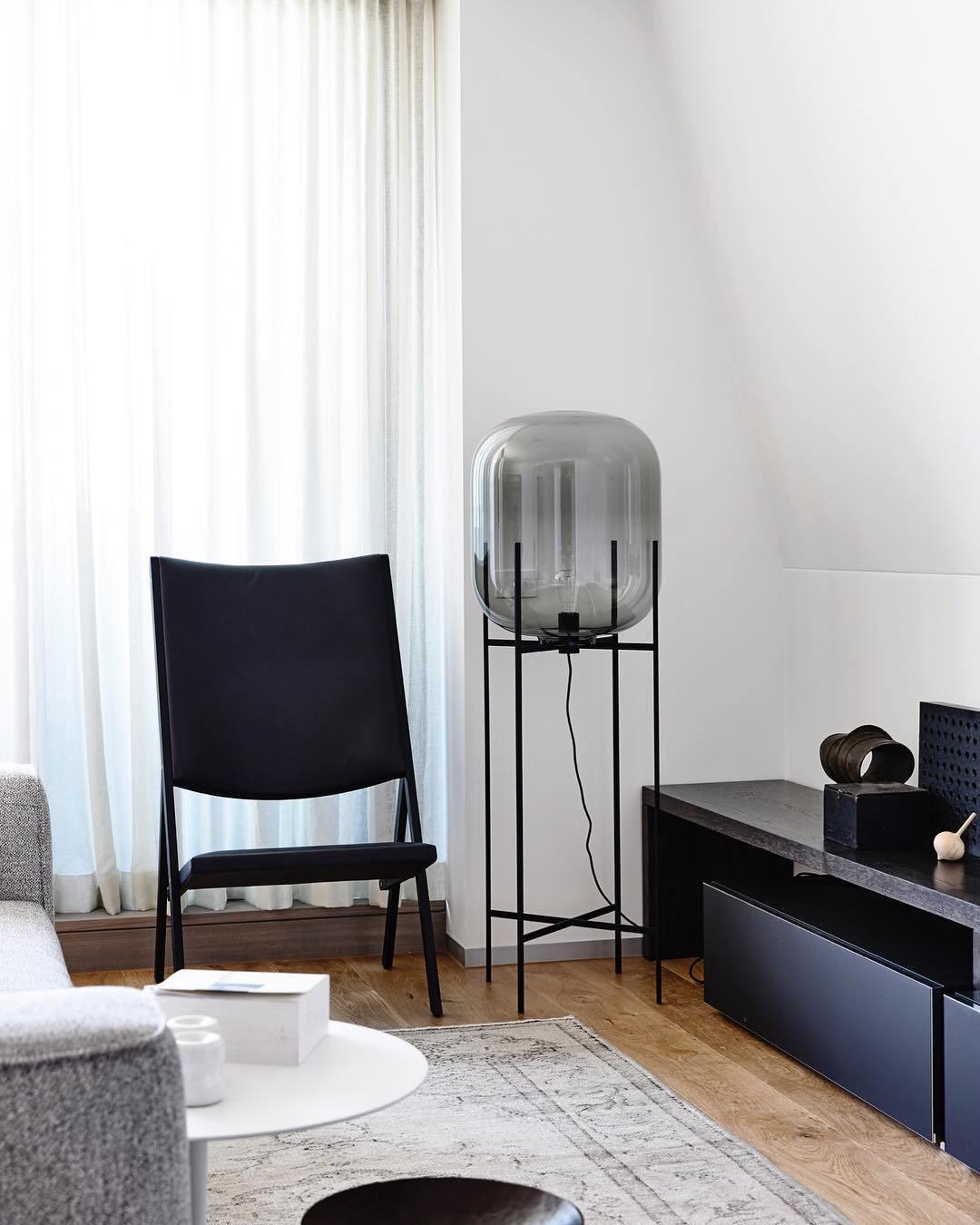 Oda Floor lamp - Blowlighting