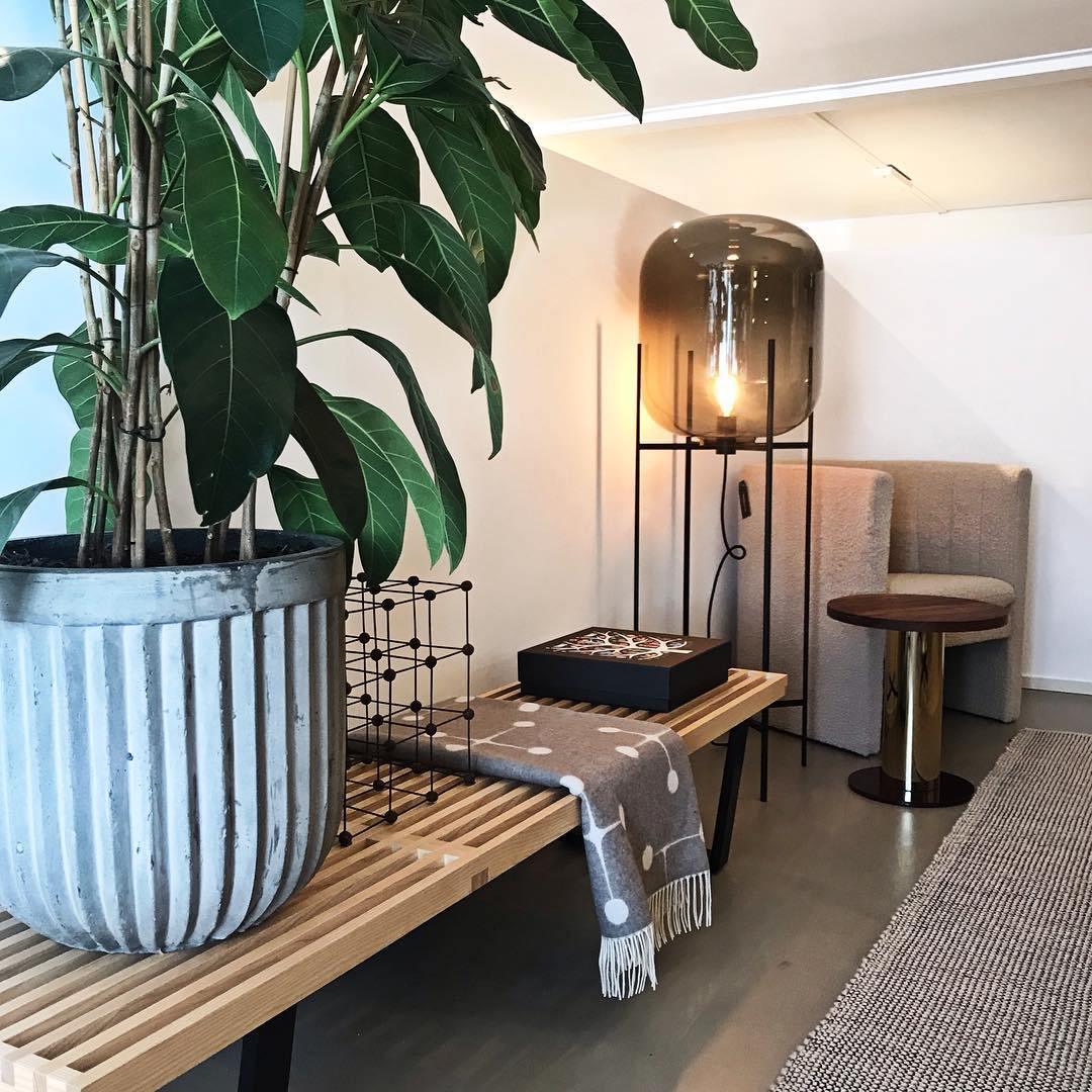 Oda Floor lamp - Blowlighting