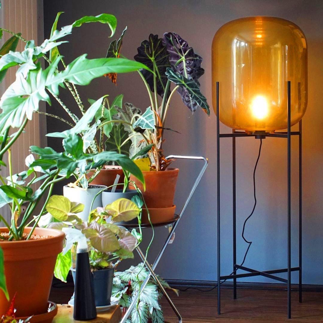 Oda Floor lamp - Blowlighting