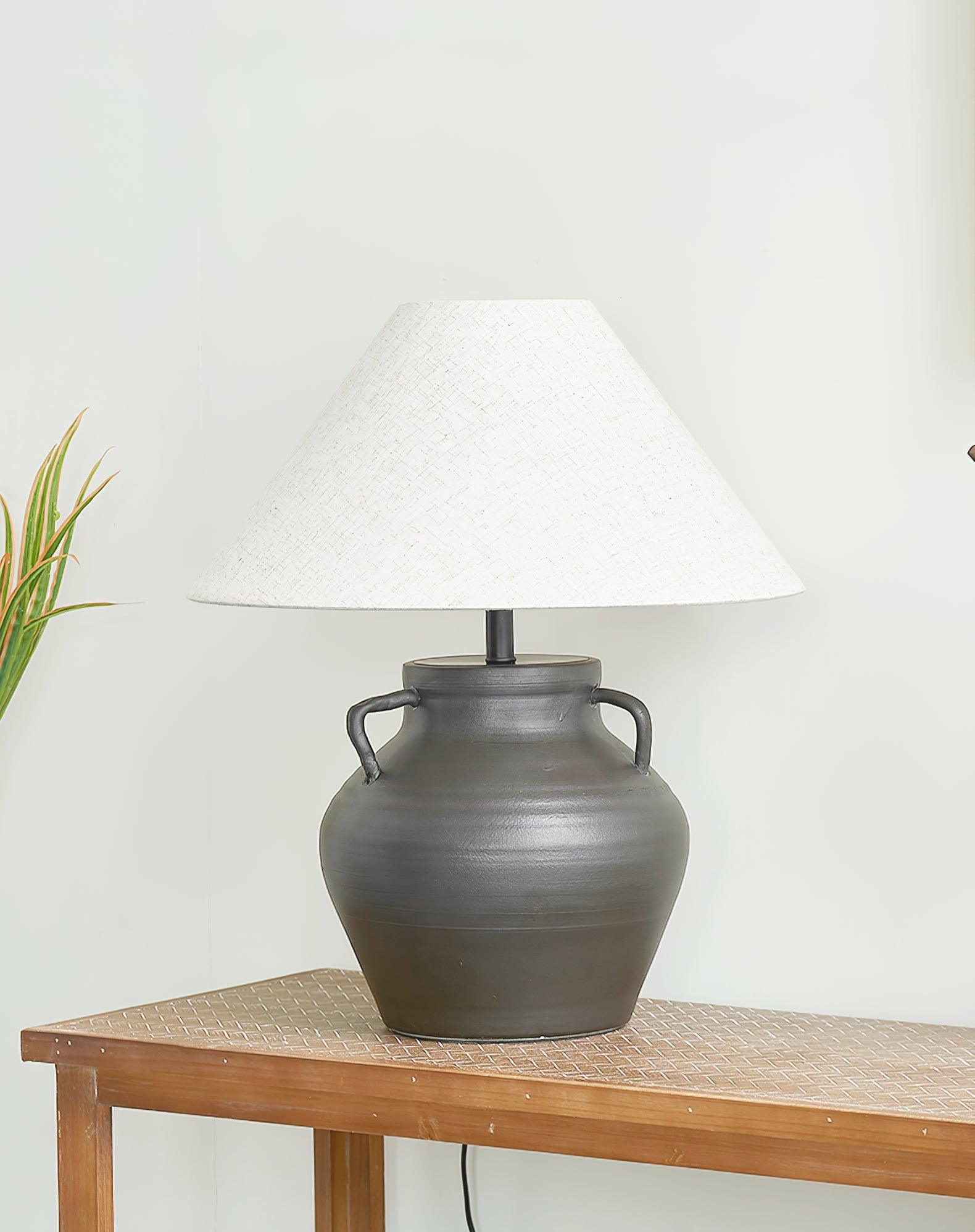 Old Wine Pot Table Lamp - Blowlighting