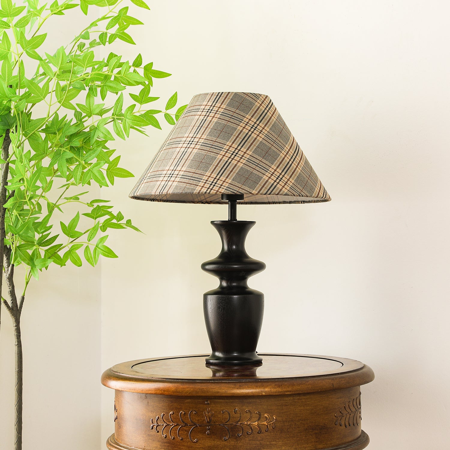 Oliver Table Lamp - Blowlighting