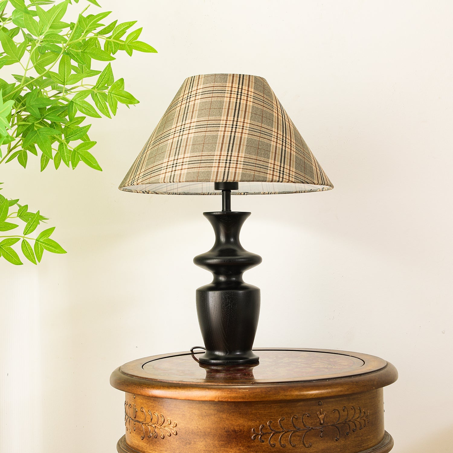 Oliver Table Lamp - Blowlighting