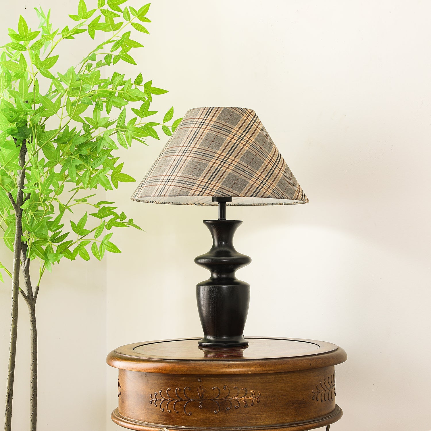 Oliver Table Lamp - Blowlighting