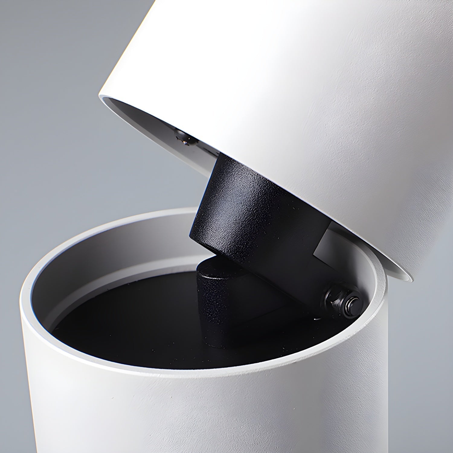 Oliver Tube Surface Downlight - Blowlighting