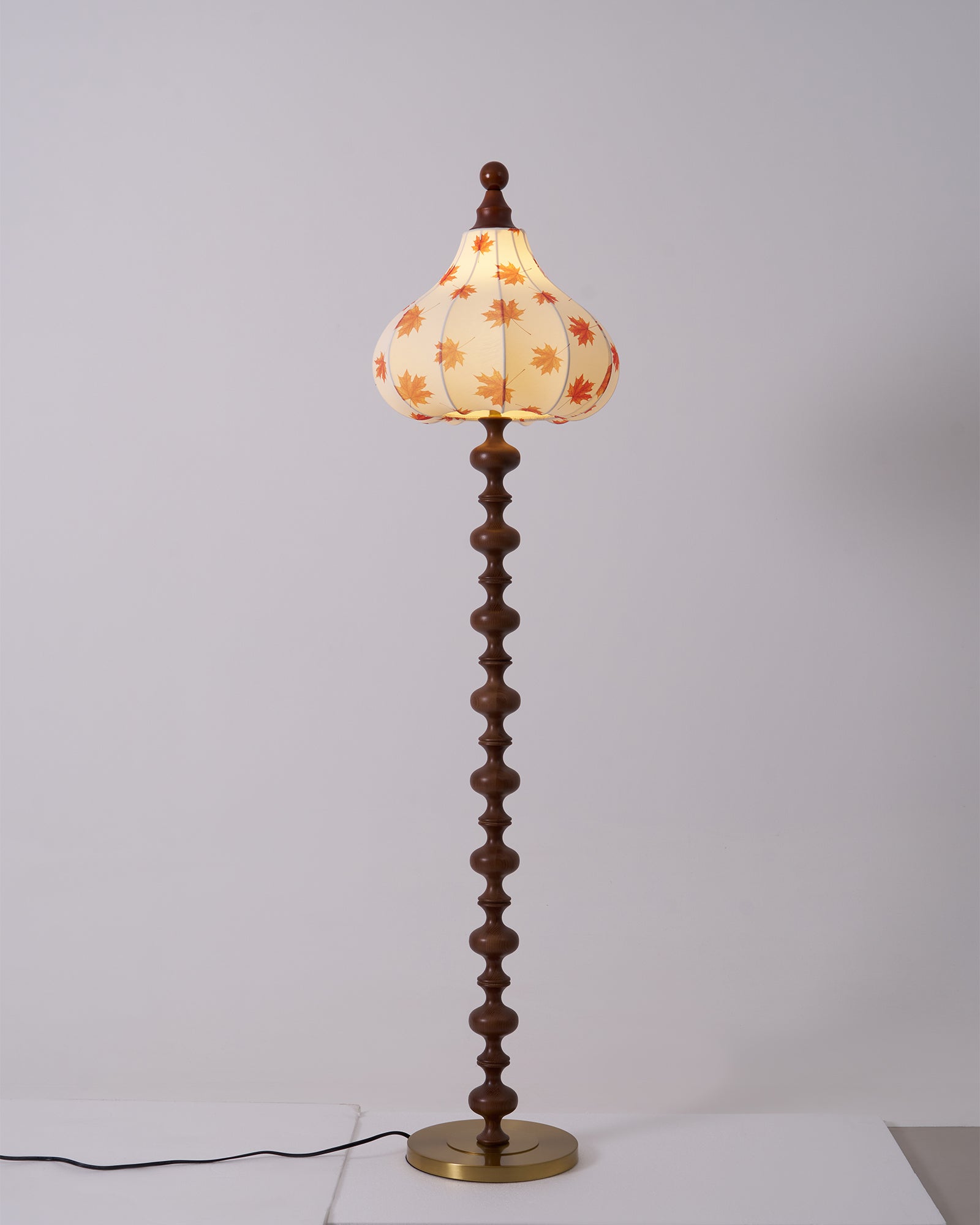 Olivia Floor Lamp - Blowlighting