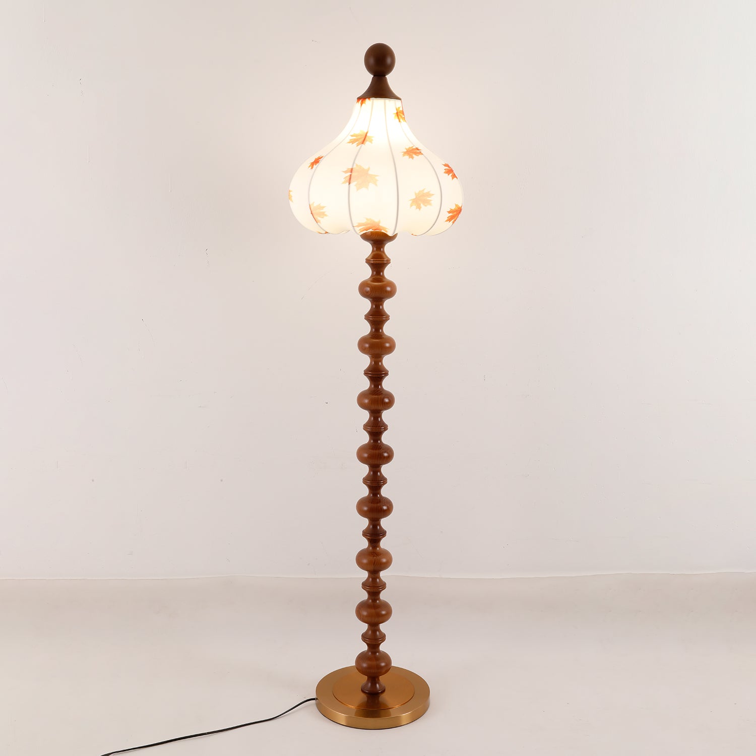 Olivia Floor Lamp - Blowlighting