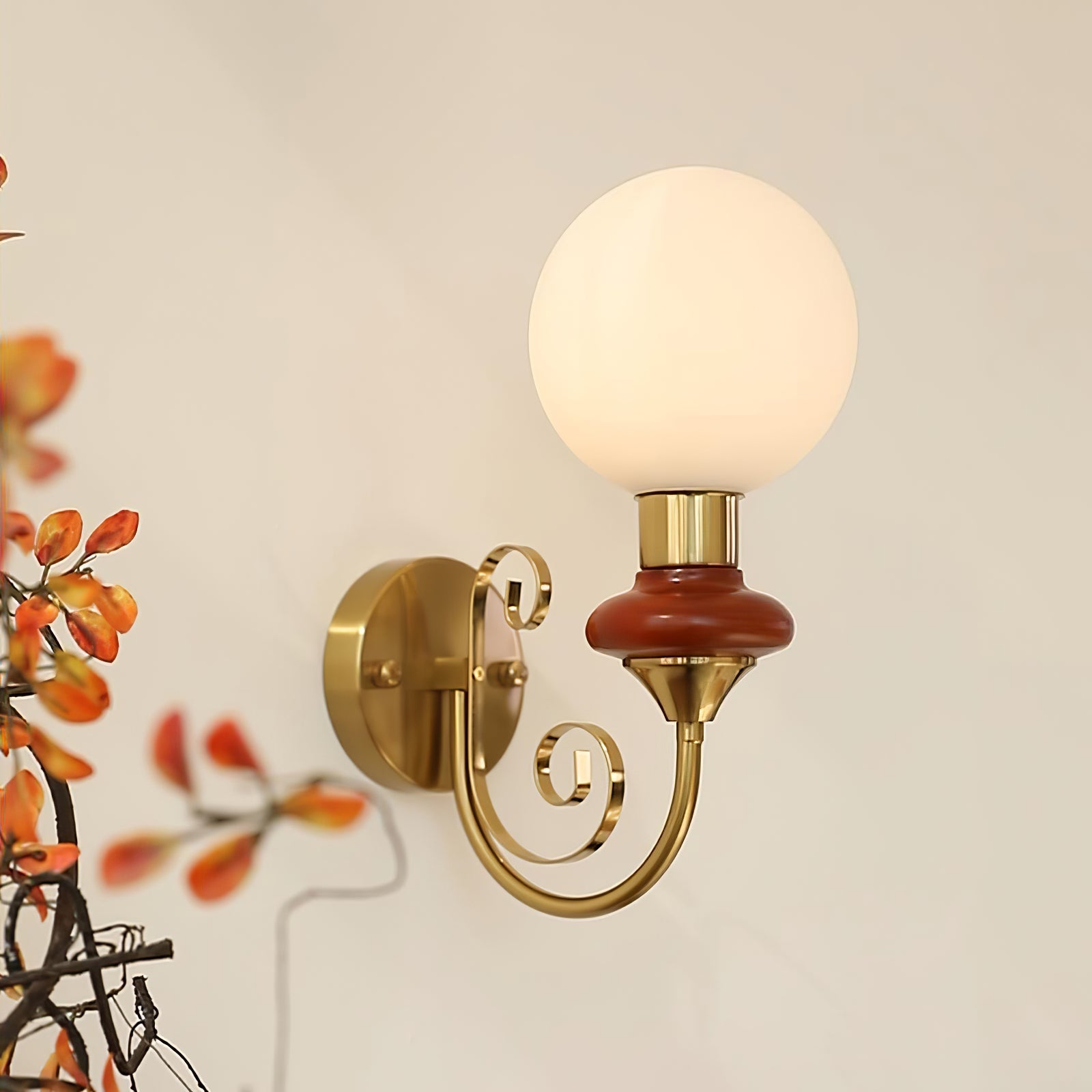 Onyx Plug-in Wall Lamp - Blowlighting