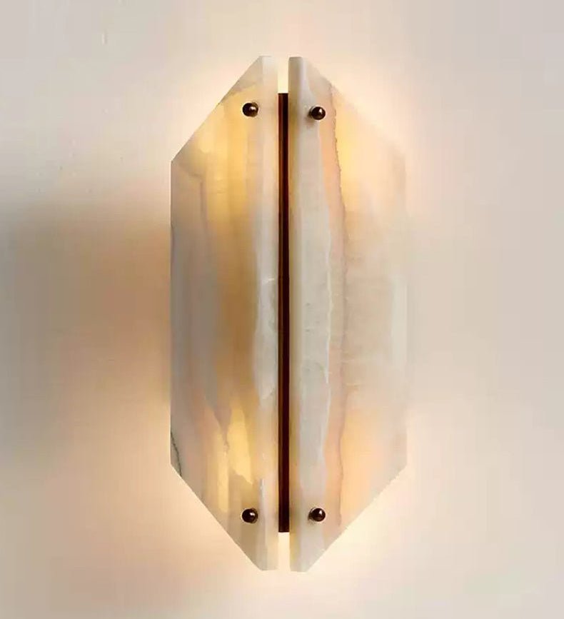Onyxa Crest Wall Lamp - Vakkerlight