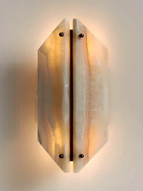 Onyxa Crest Wall Lamp - Vakkerlight