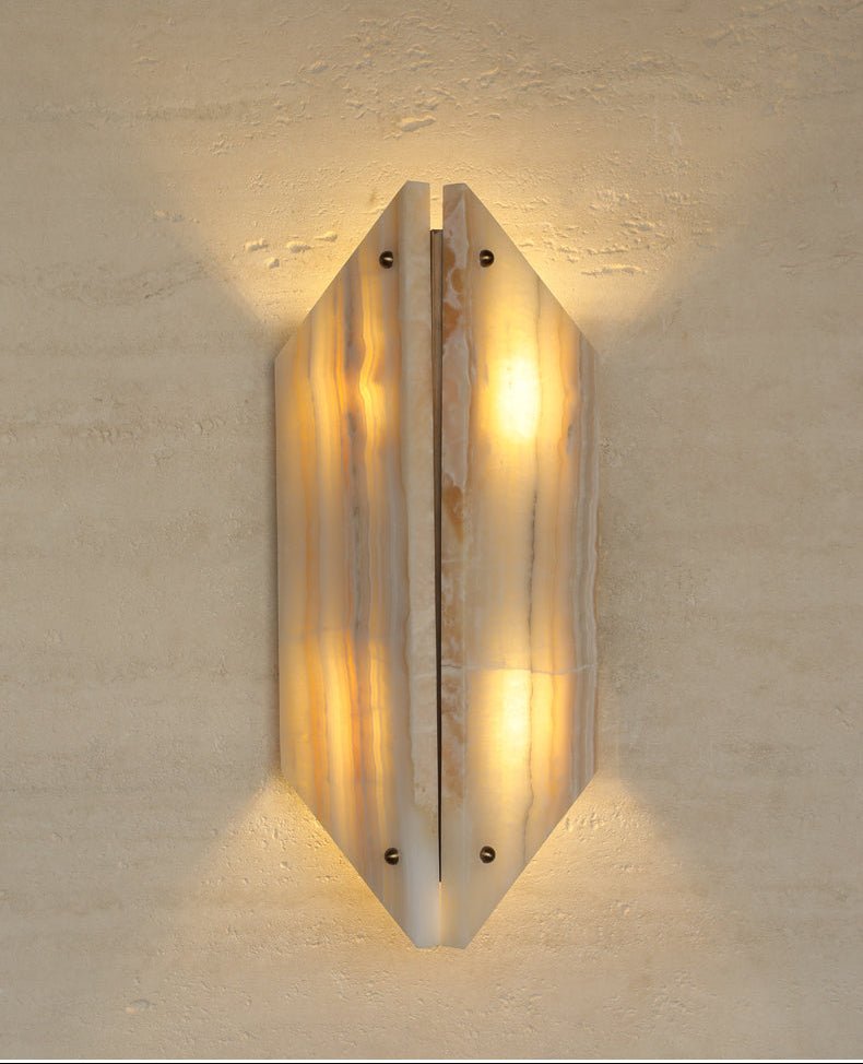 Onyxa Crest Wall Lamp - Vakkerlight