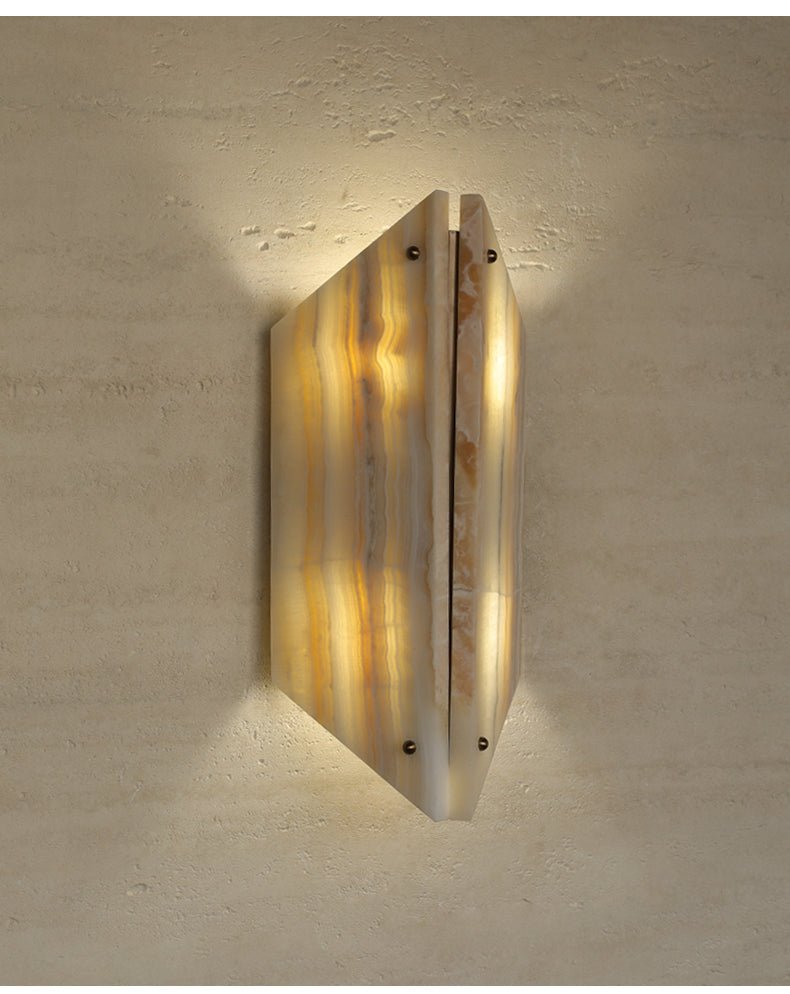 Onyxa Crest Wall Lamp - Vakkerlight