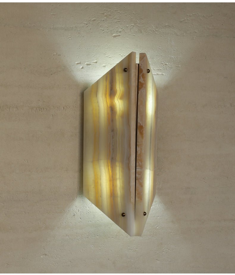 Onyxa Crest Wall Lamp - Vakkerlight