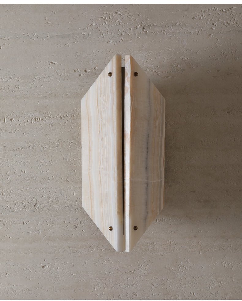 Onyxa Crest Wall Lamp - Vakkerlight
