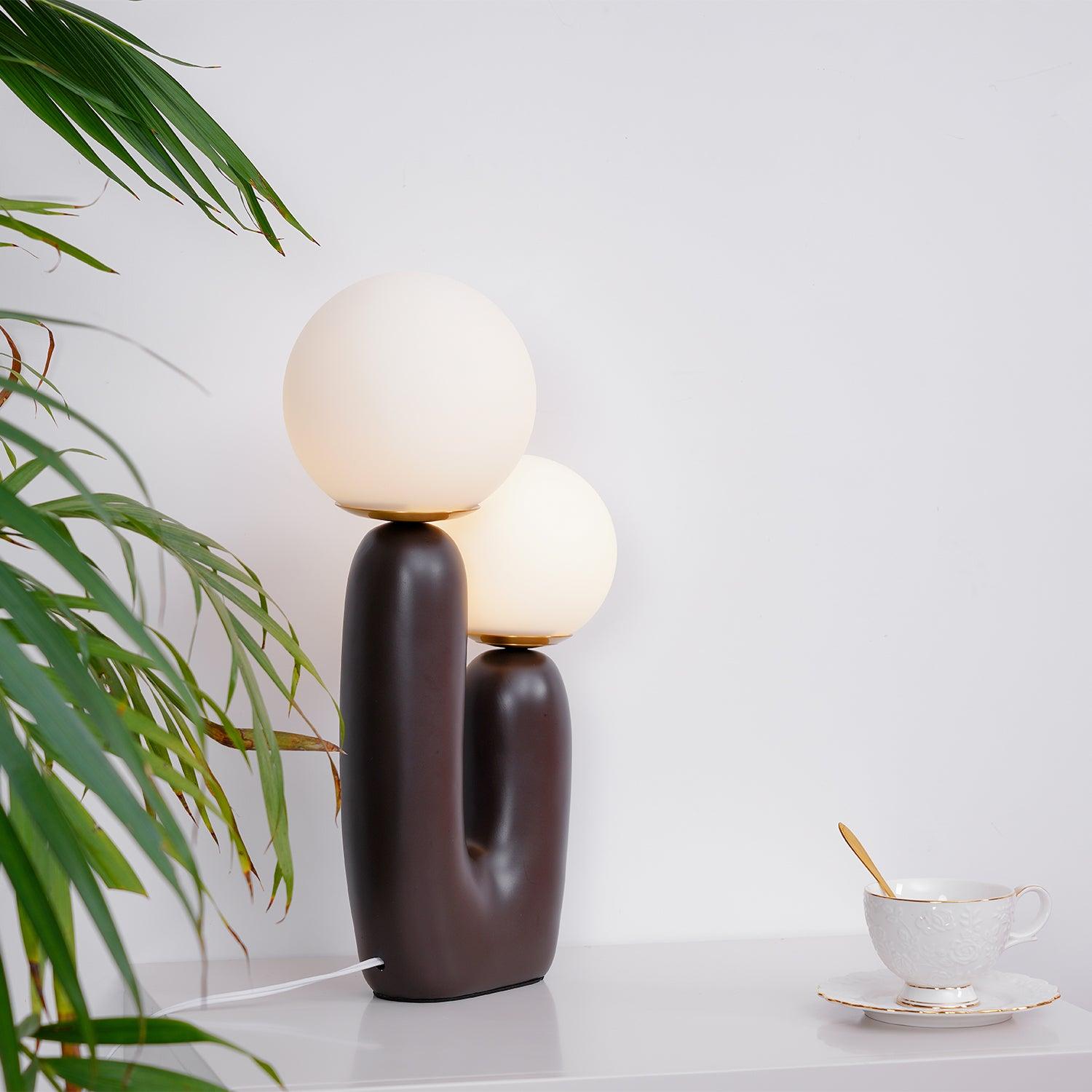 Oo Smooth Table Lamp - Blowlighting