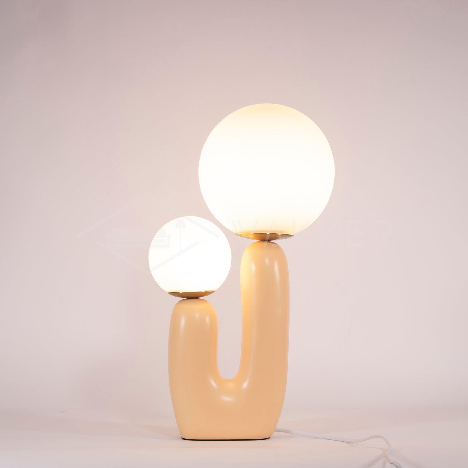 Oo Smooth Table Lamp - Blowlighting