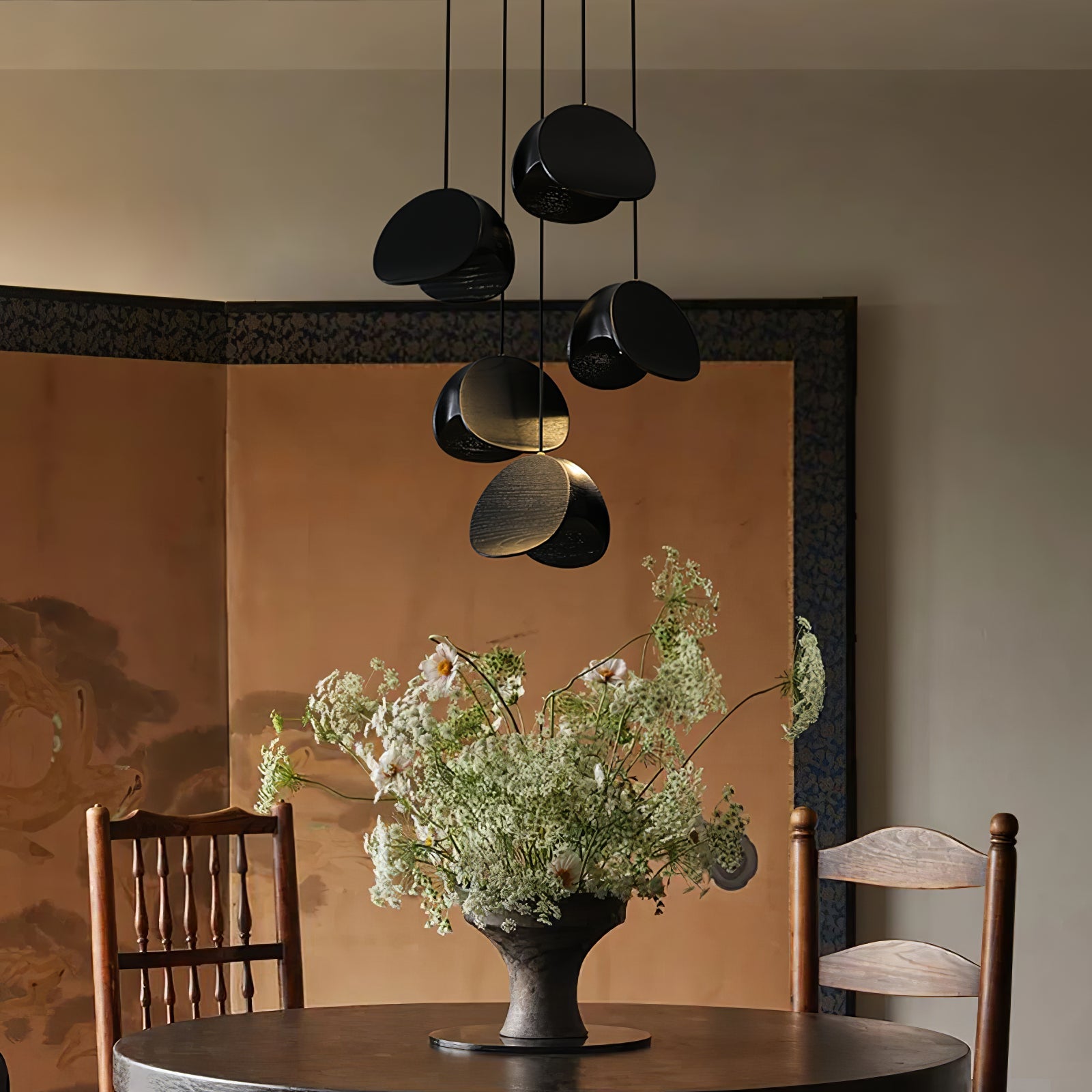 Tavro Minimalist Wood Pendant Light - Blowlighting
