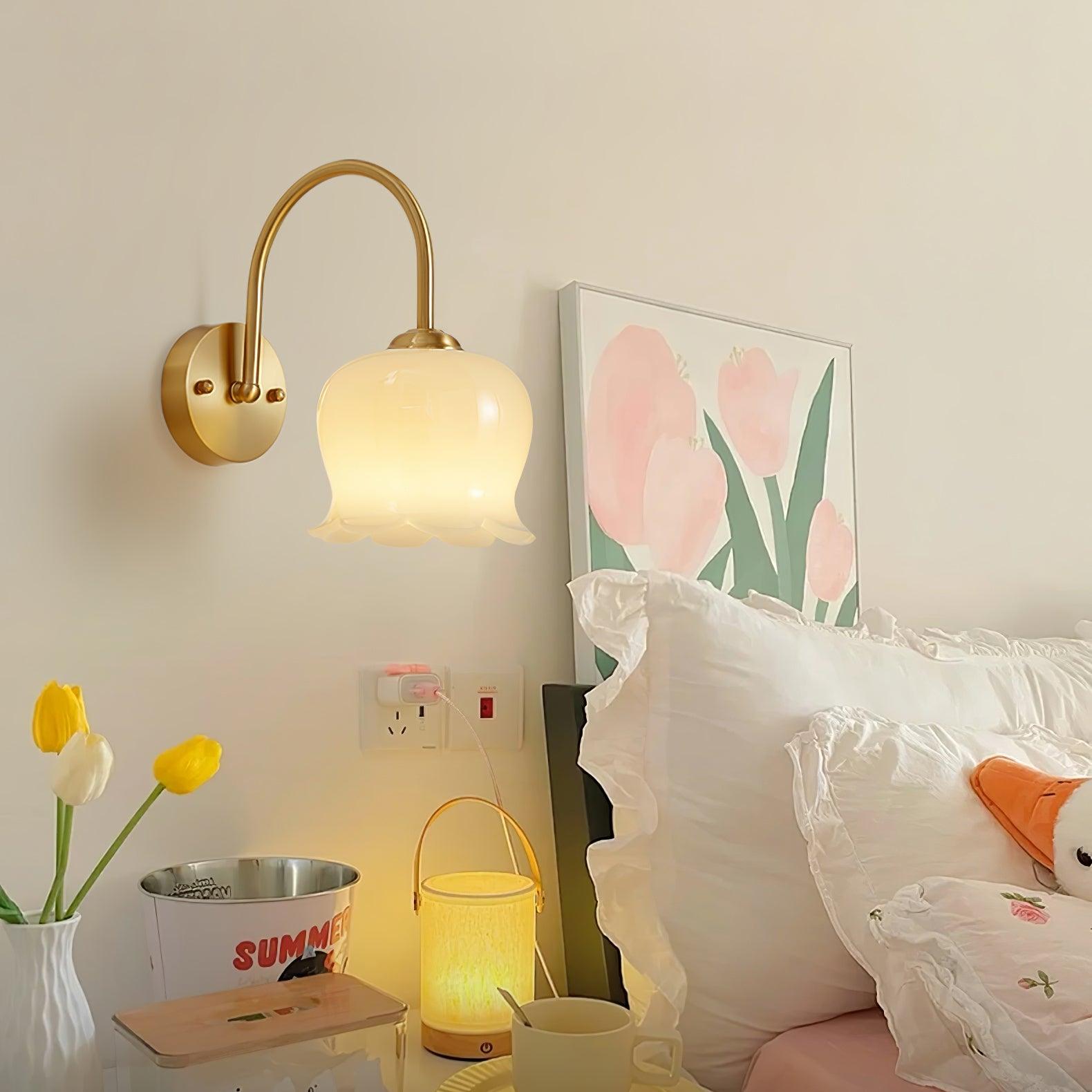 Orchids Wall Lamp - Blowlighting
