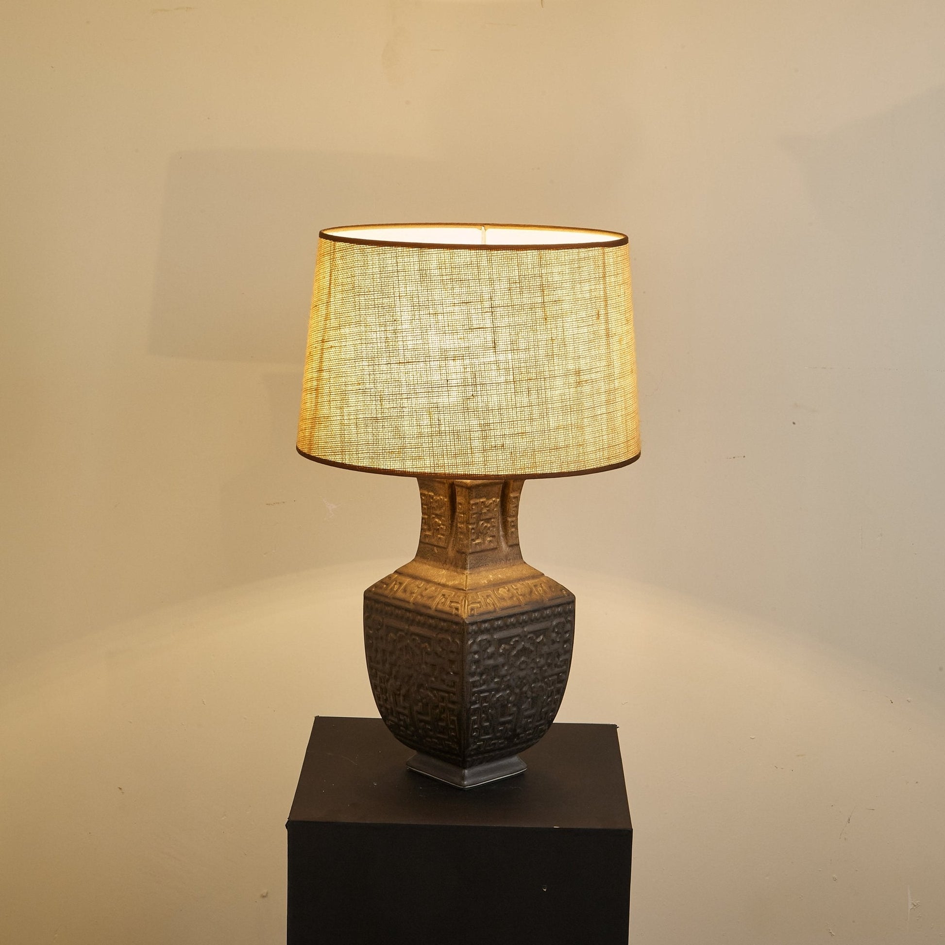 Orendi Table Lamp - Blowlighting