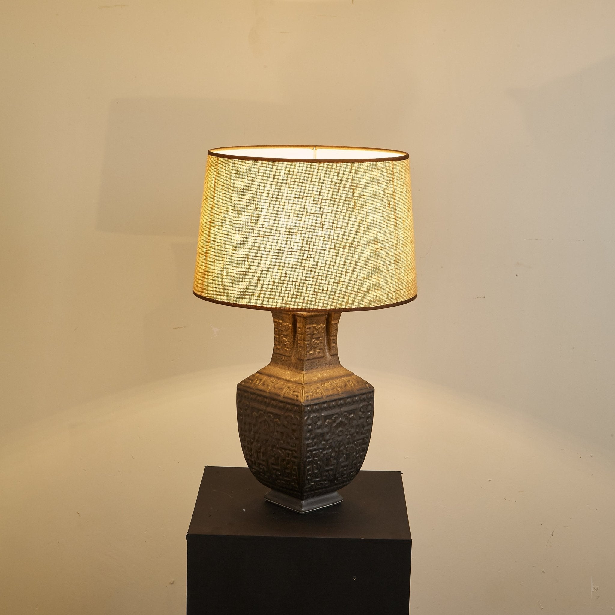 Orendi Table Lamp - Blowlighting