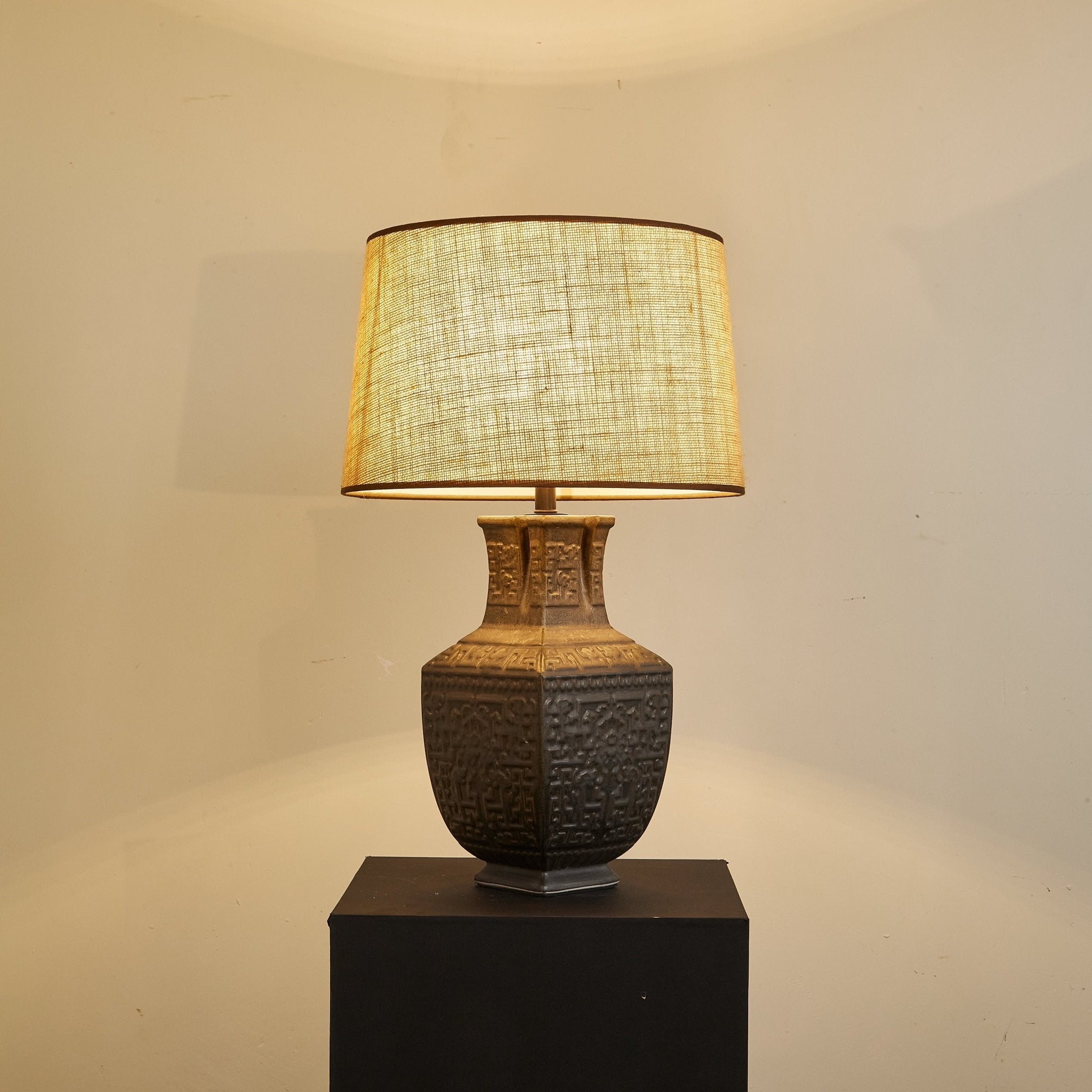 Orendi Table Lamp - Blowlighting