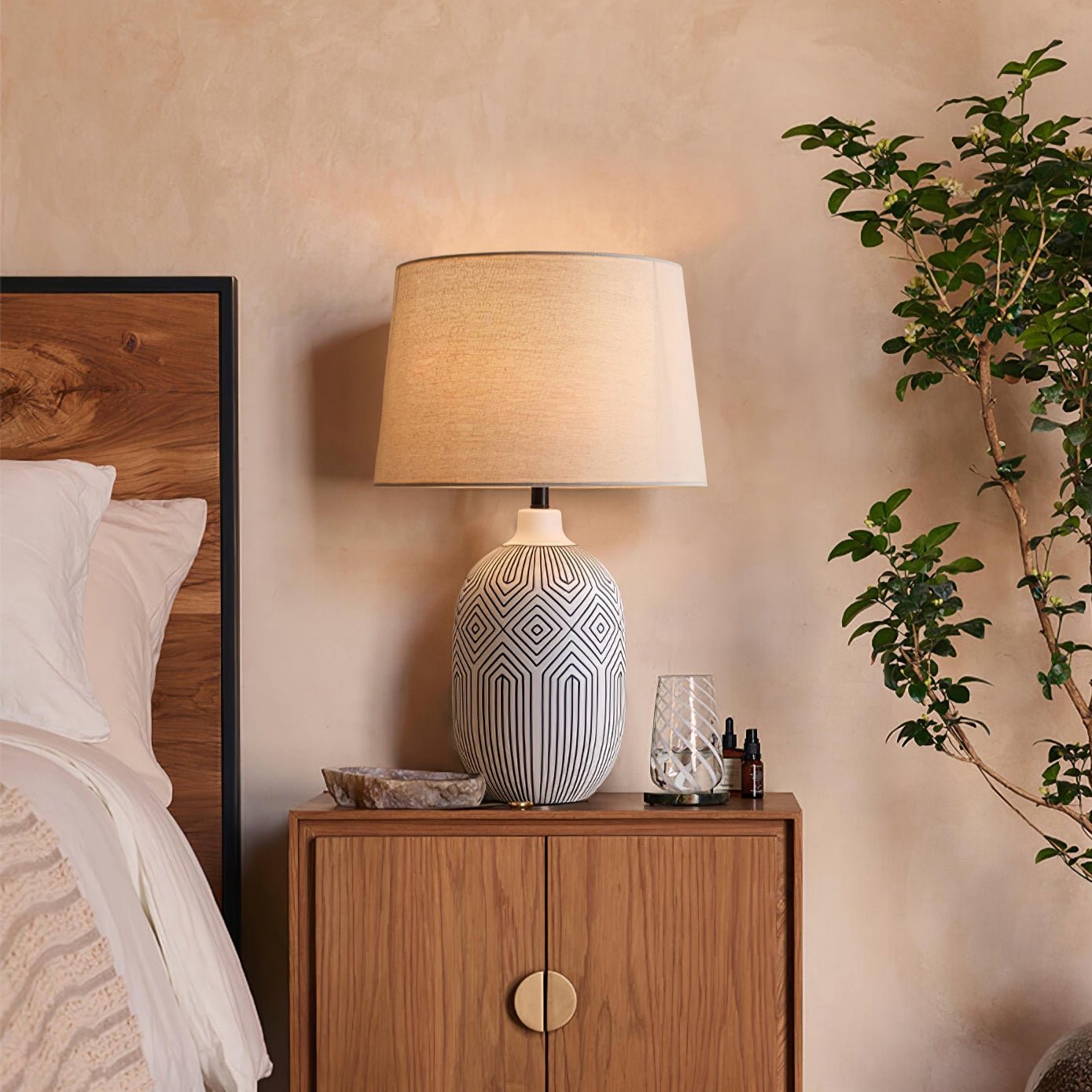 Oryza Geometric Table Lamp - Blowlighting
