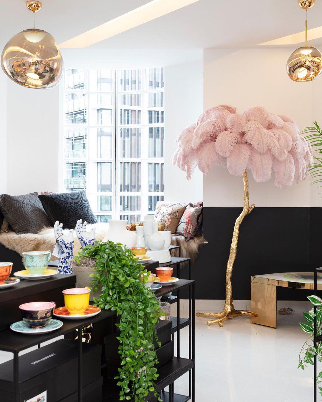 Ostrich Feather Brass Floor Lamp - Blowlighting