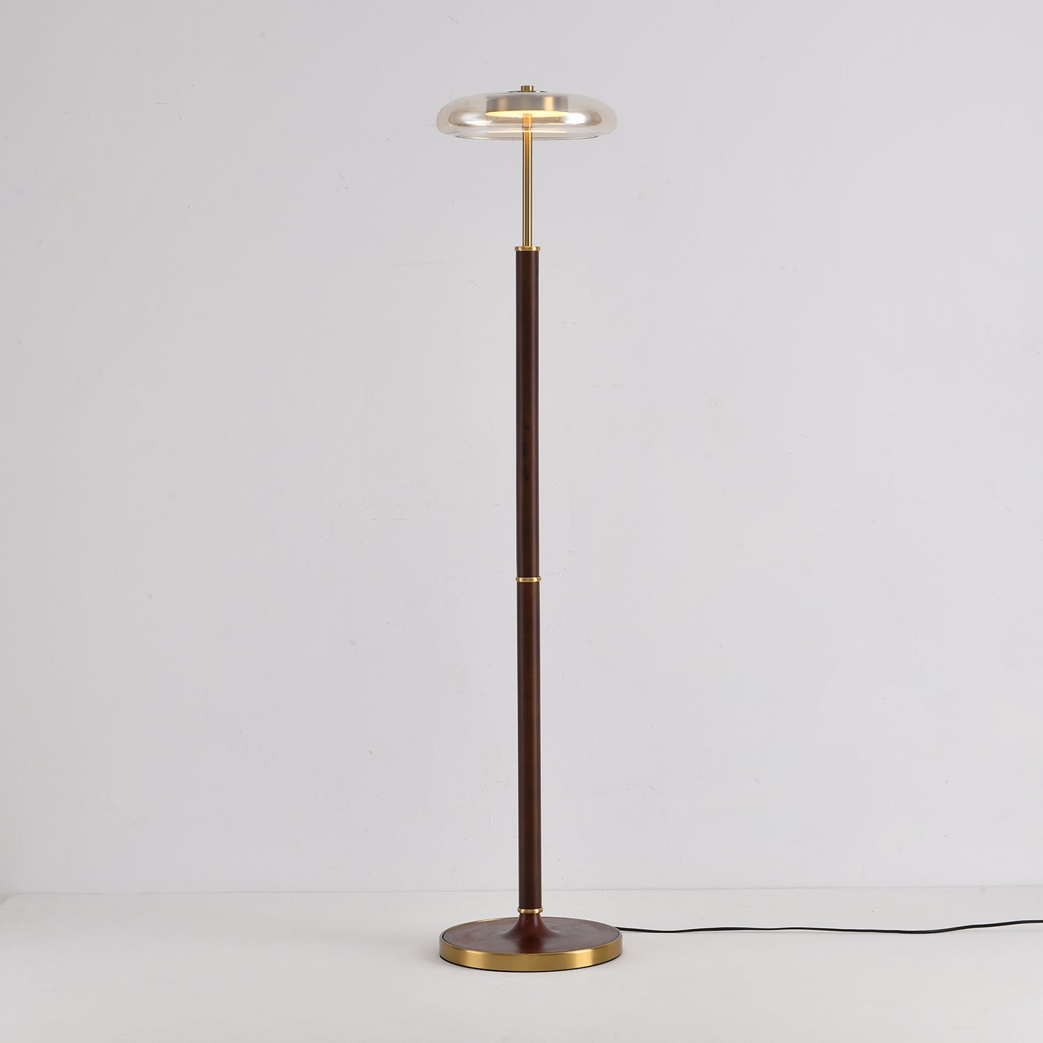 Lean Minimalist Metal Floor Lamp - Blowlighting